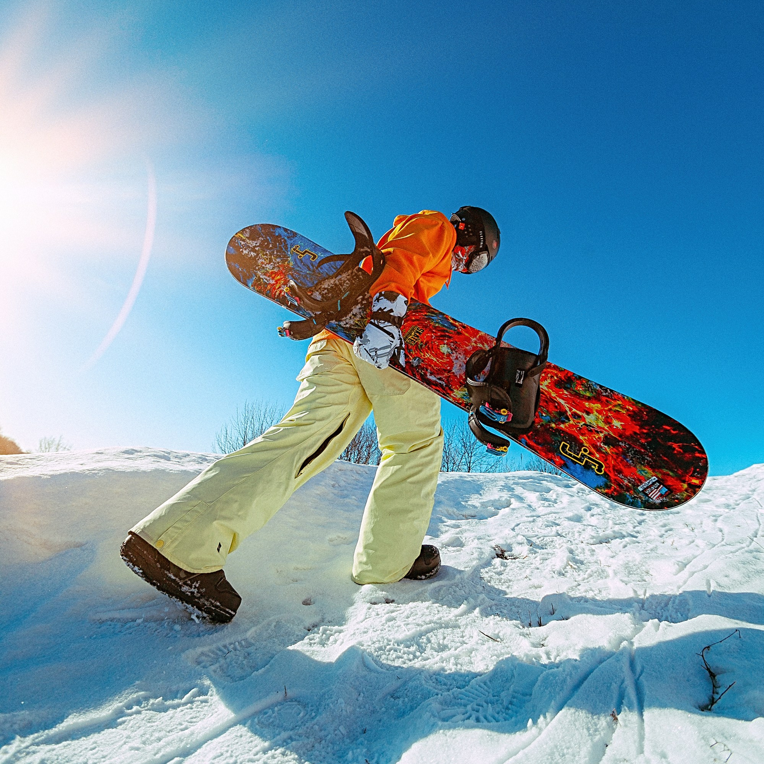 LOVEBOARD. EFIMOV IN SPACE — свадебный фотограф