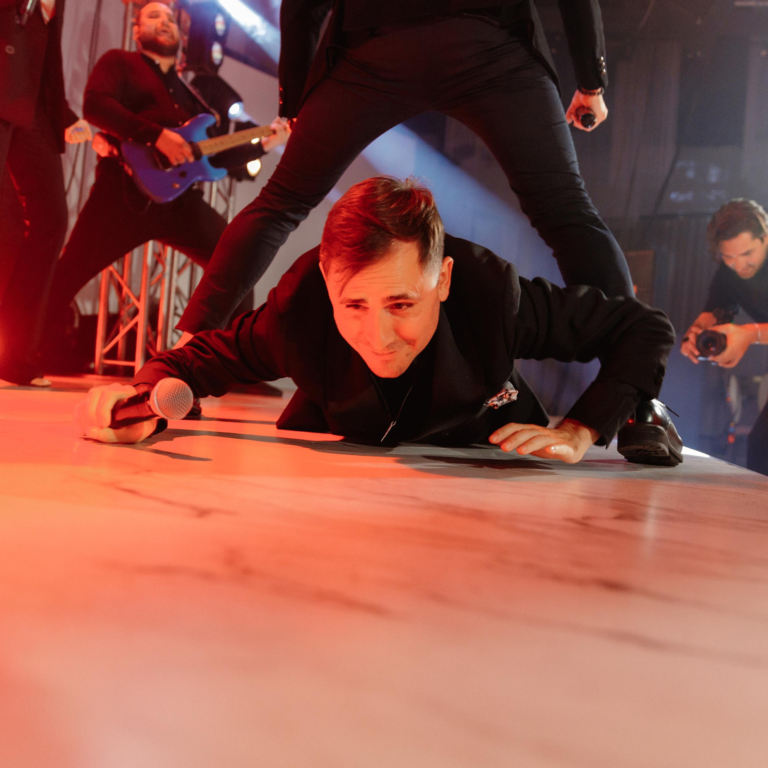 JANI CRYSTAL. EFIMOV IN SPACE — свадебный фотограф