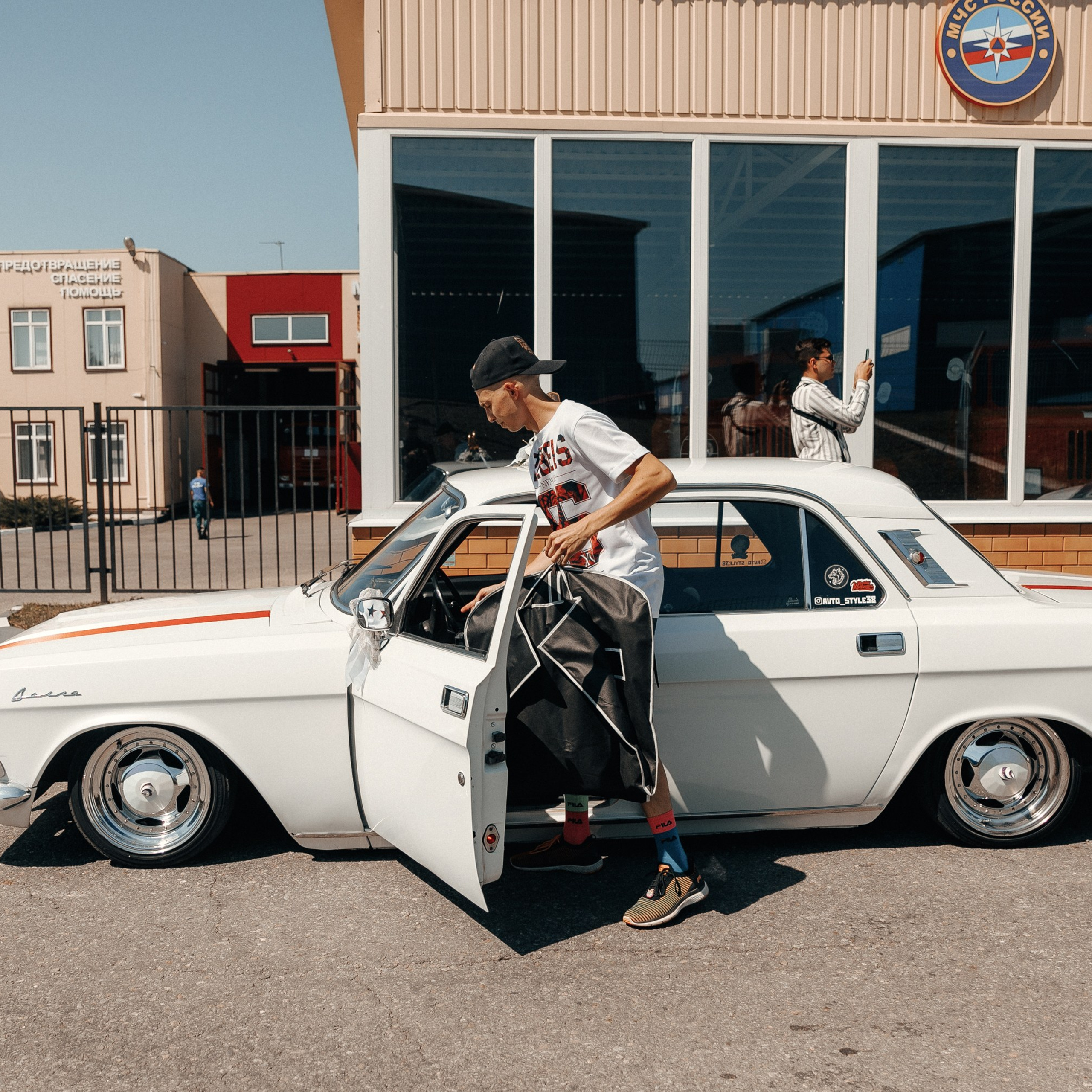 ЛОУРАЙДЕР. EFIMOV IN SPACE — свадебный фотограф