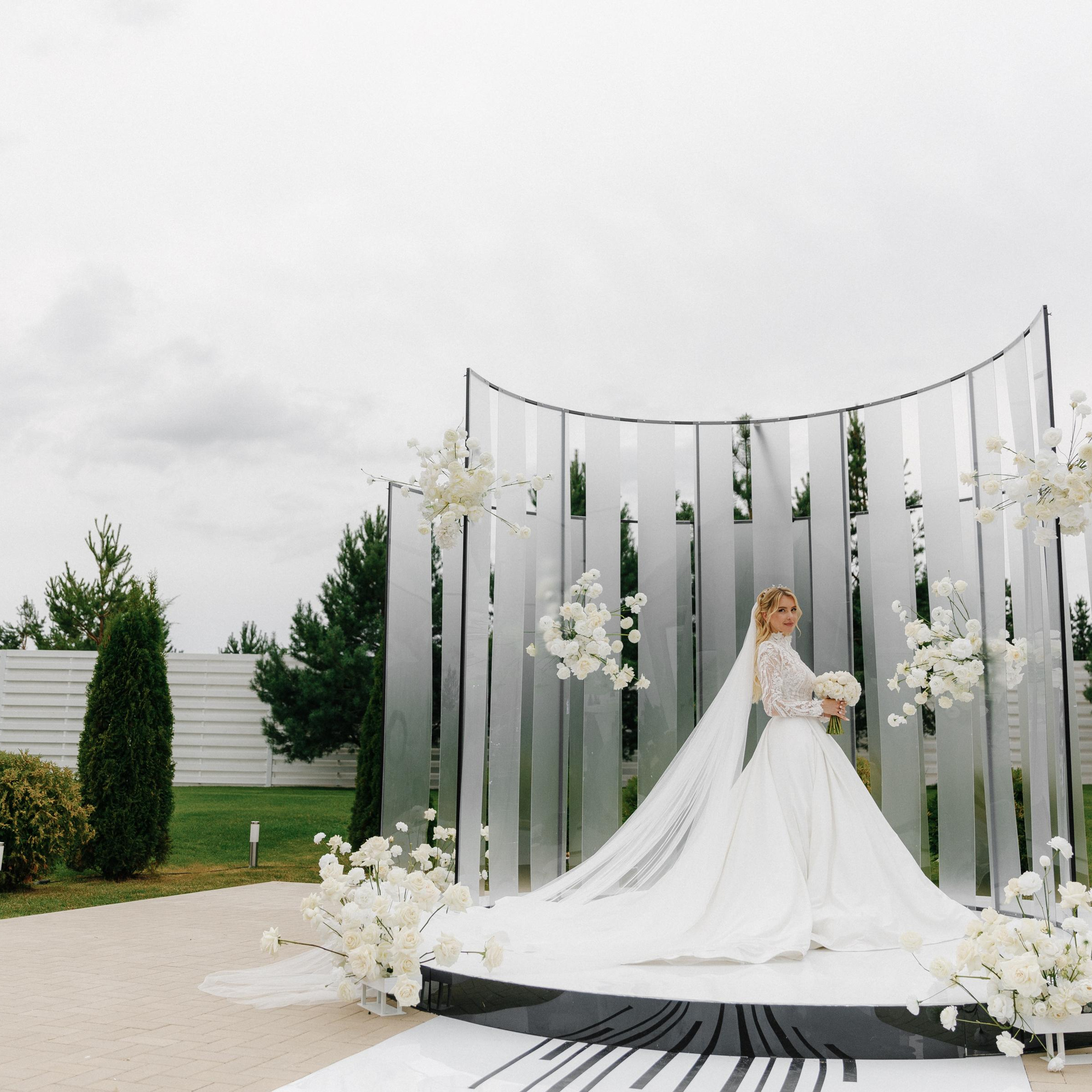 JANI CRYSTAL. EFIMOV IN SPACE — свадебный фотограф