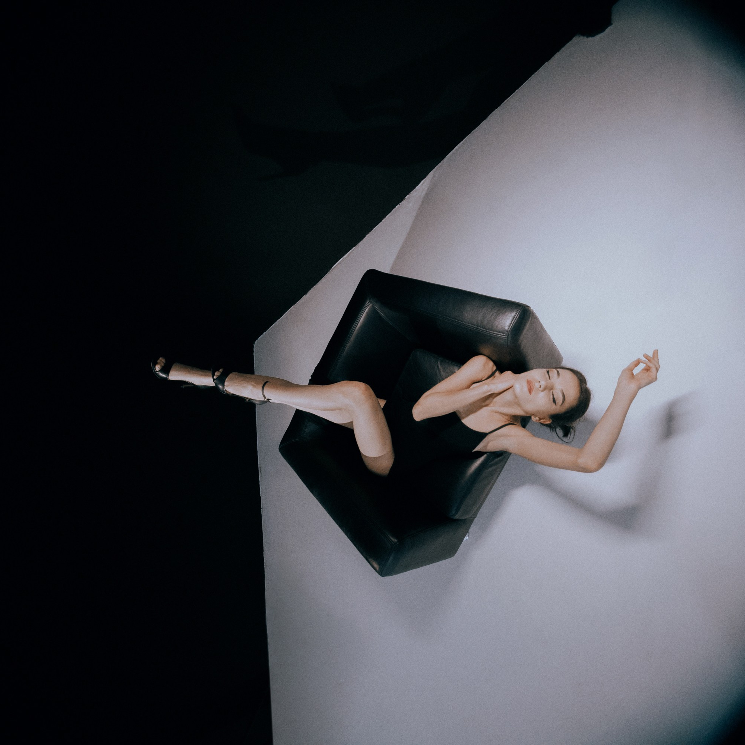 В ТЕНИ. EFIMOV IN SPACE — свадебный фотограф