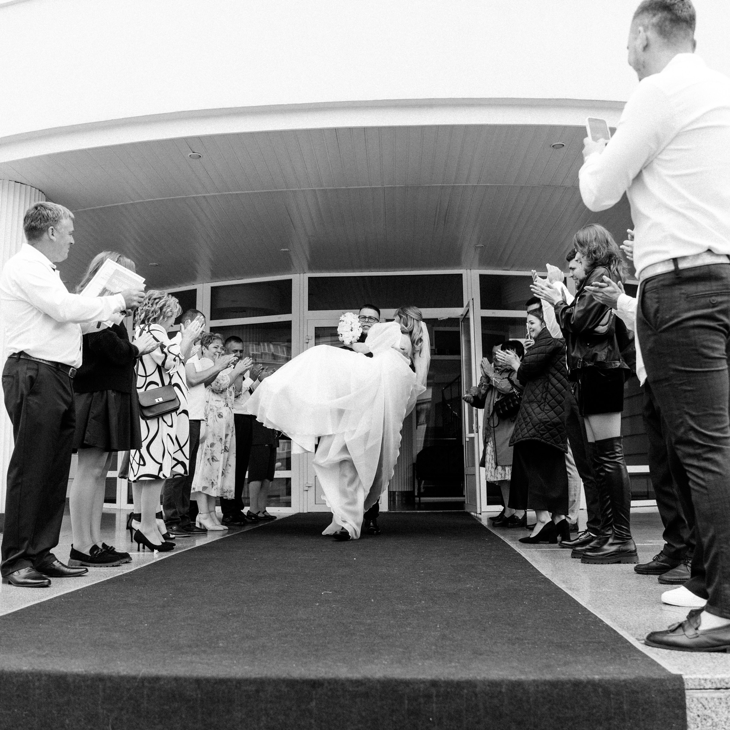 BULKA. EFIMOV IN SPACE — свадебный фотограф