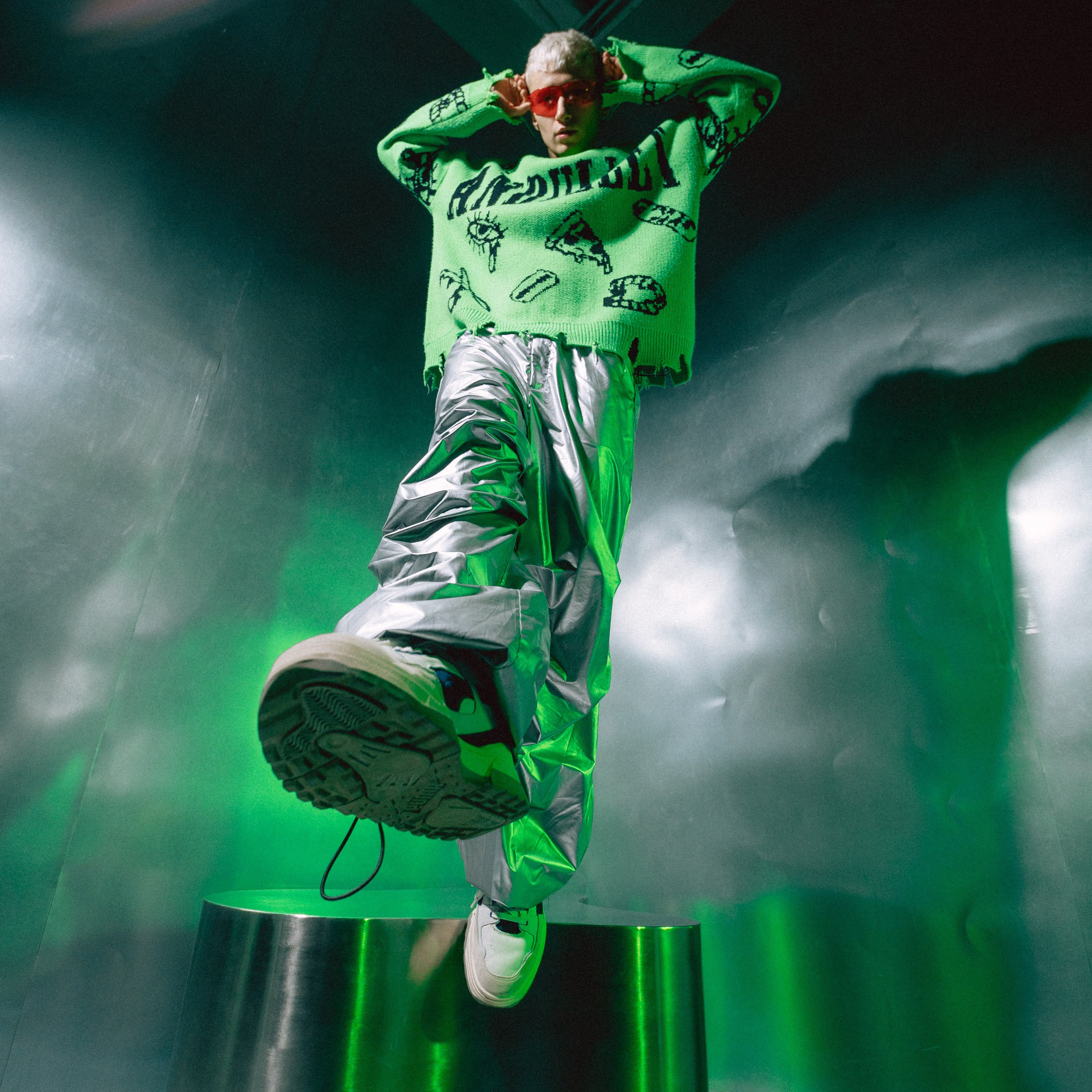 PODIUM. EFIMOV IN SPACE — свадебный фотограф