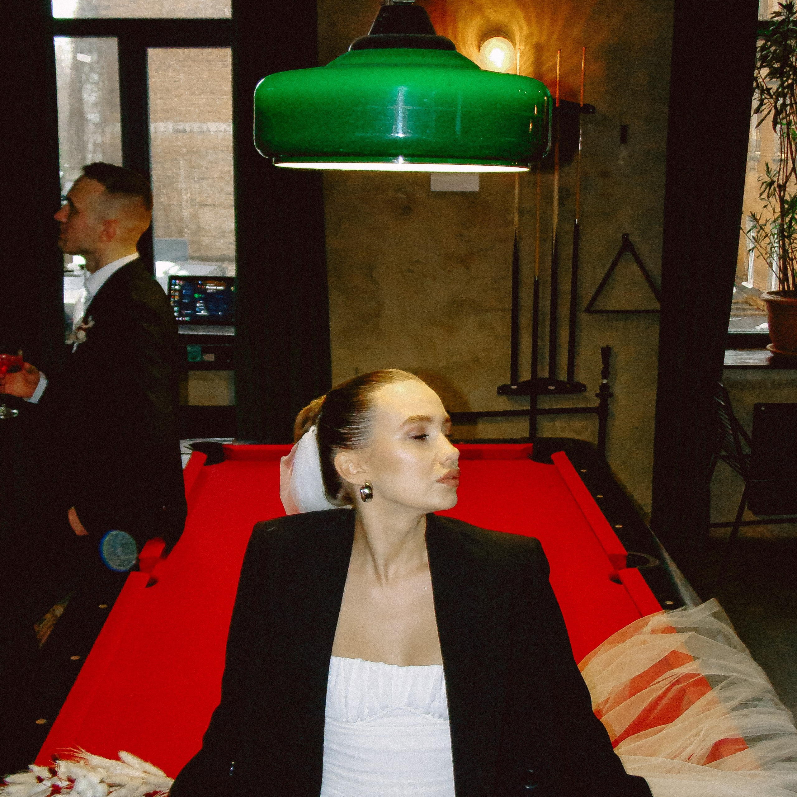 RASSVET. EFIMOV IN SPACE — свадебный фотограф