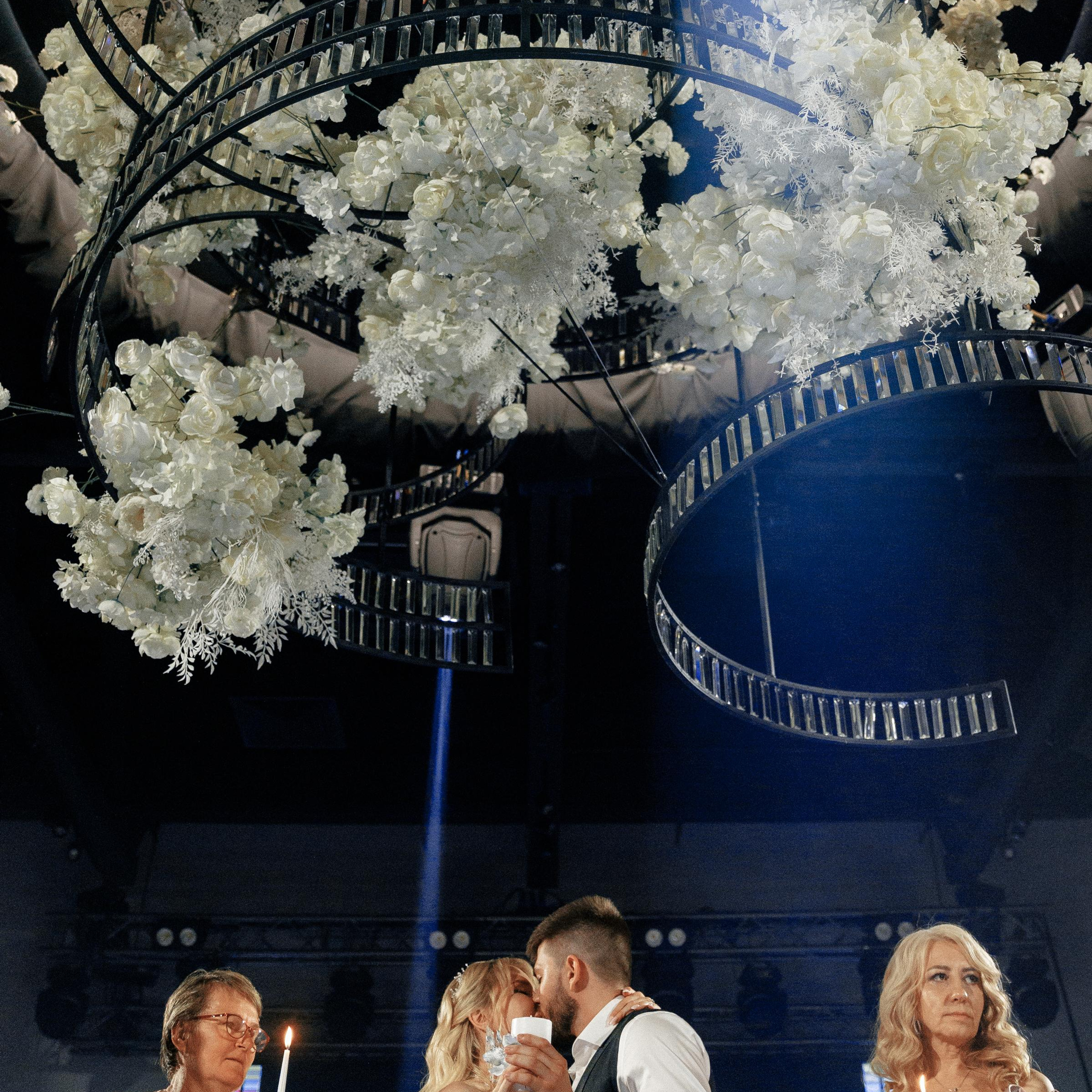 JANI CRYSTAL. EFIMOV IN SPACE — свадебный фотограф