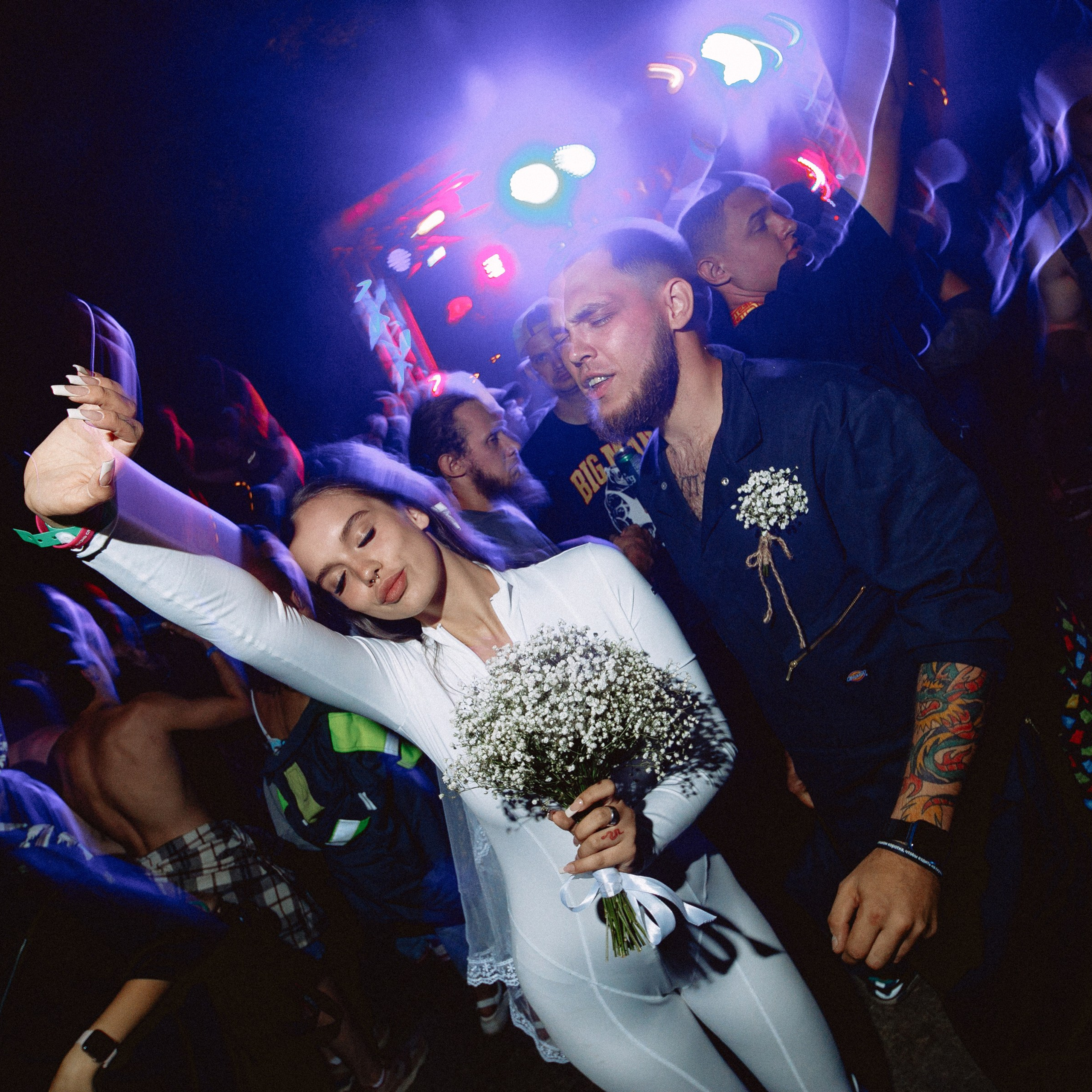 ESTC. EFIMOV IN SPACE — свадебный фотограф