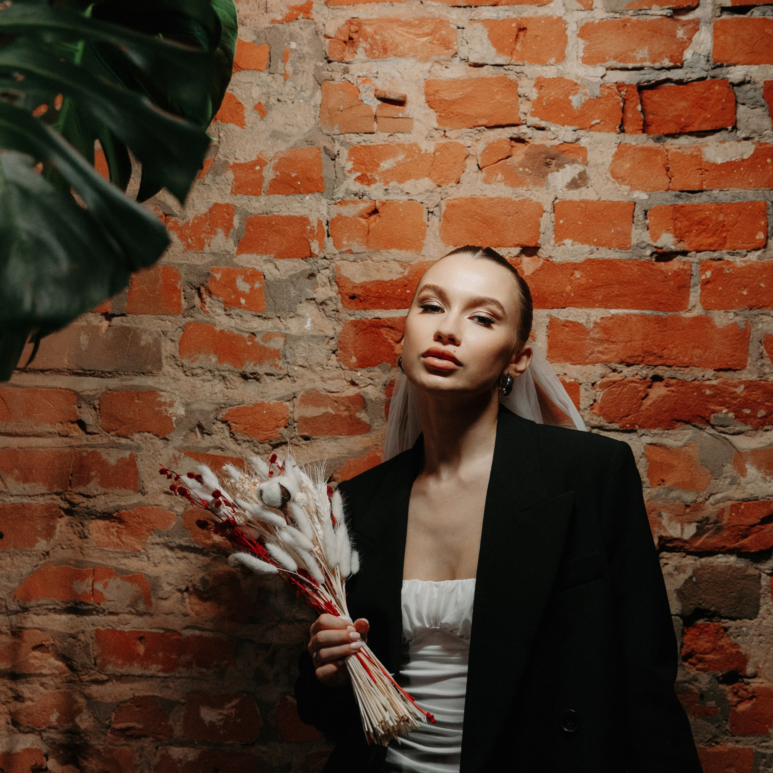 RASSVET. EFIMOV IN SPACE — свадебный фотограф