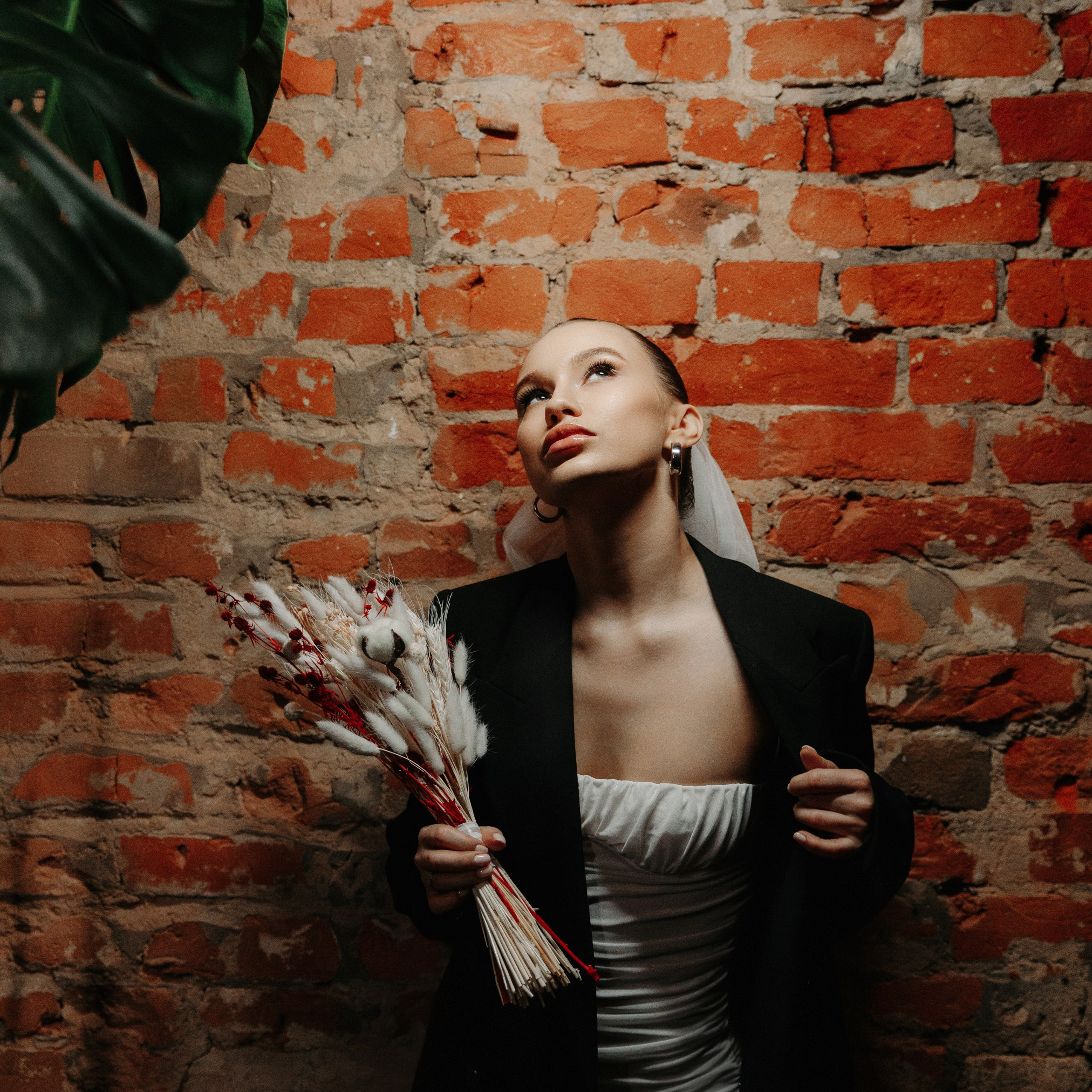 RASSVET. EFIMOV IN SPACE — свадебный фотограф