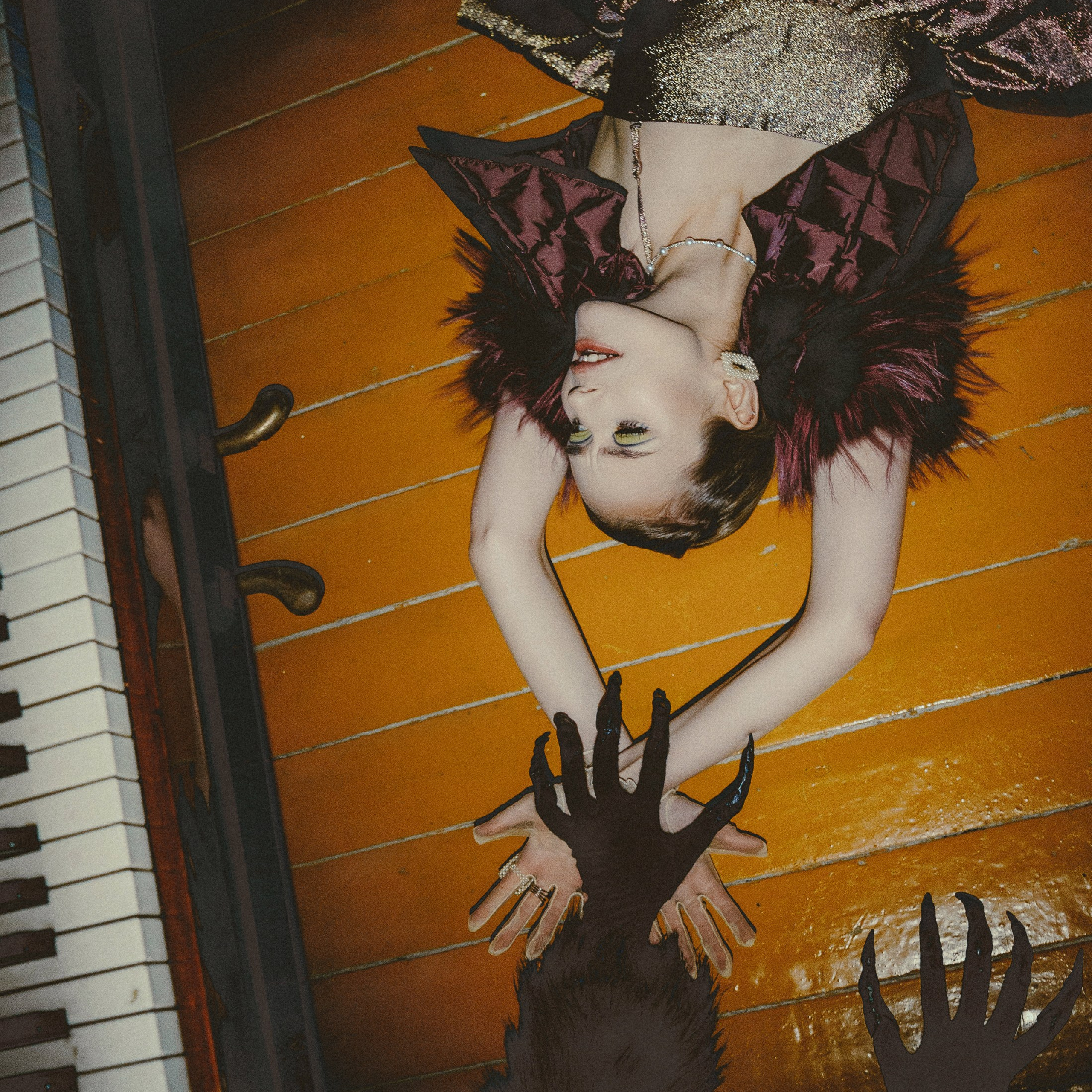 MONSTRO. EFIMOV IN SPACE — свадебный фотограф