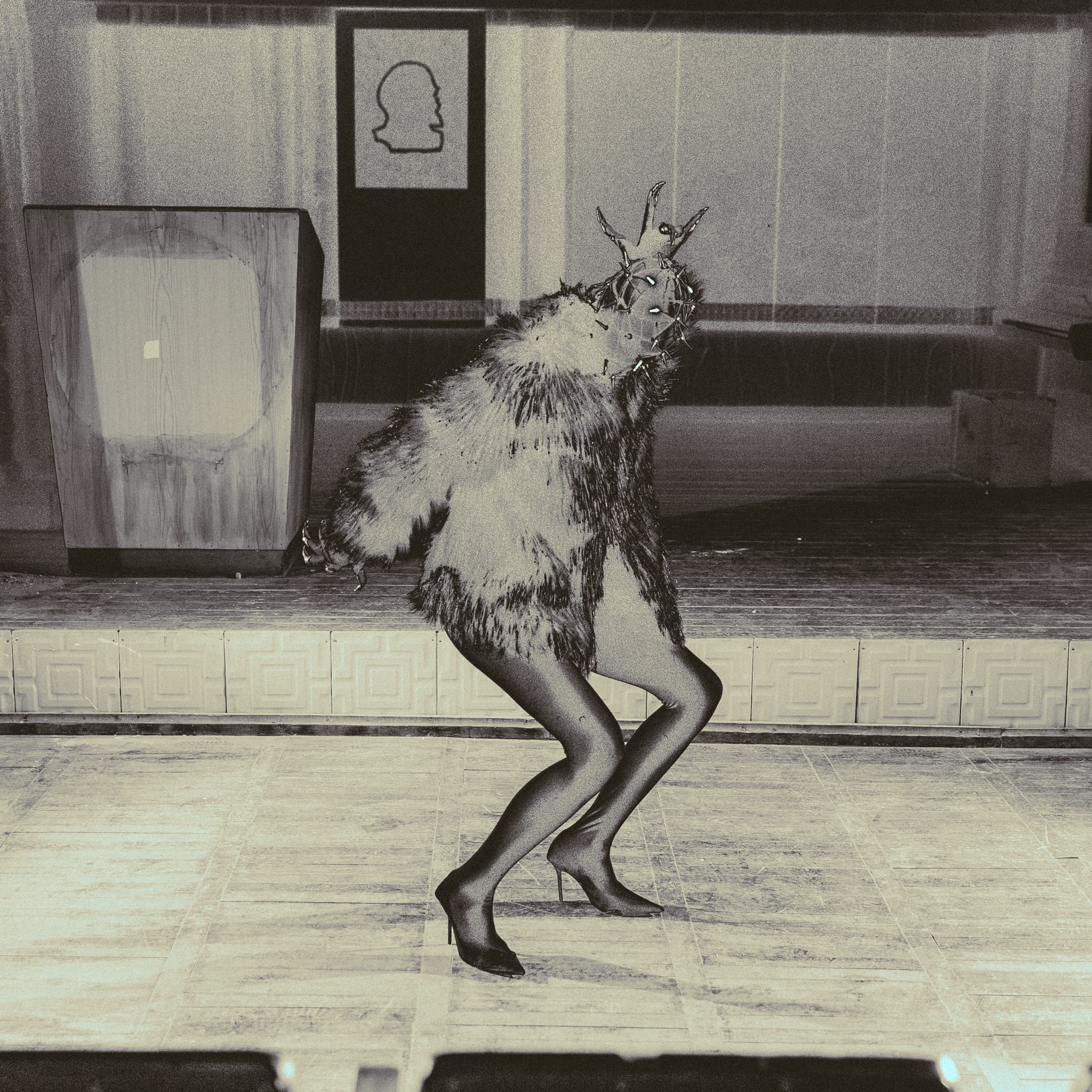 MONSTRO. EFIMOV IN SPACE — свадебный фотограф