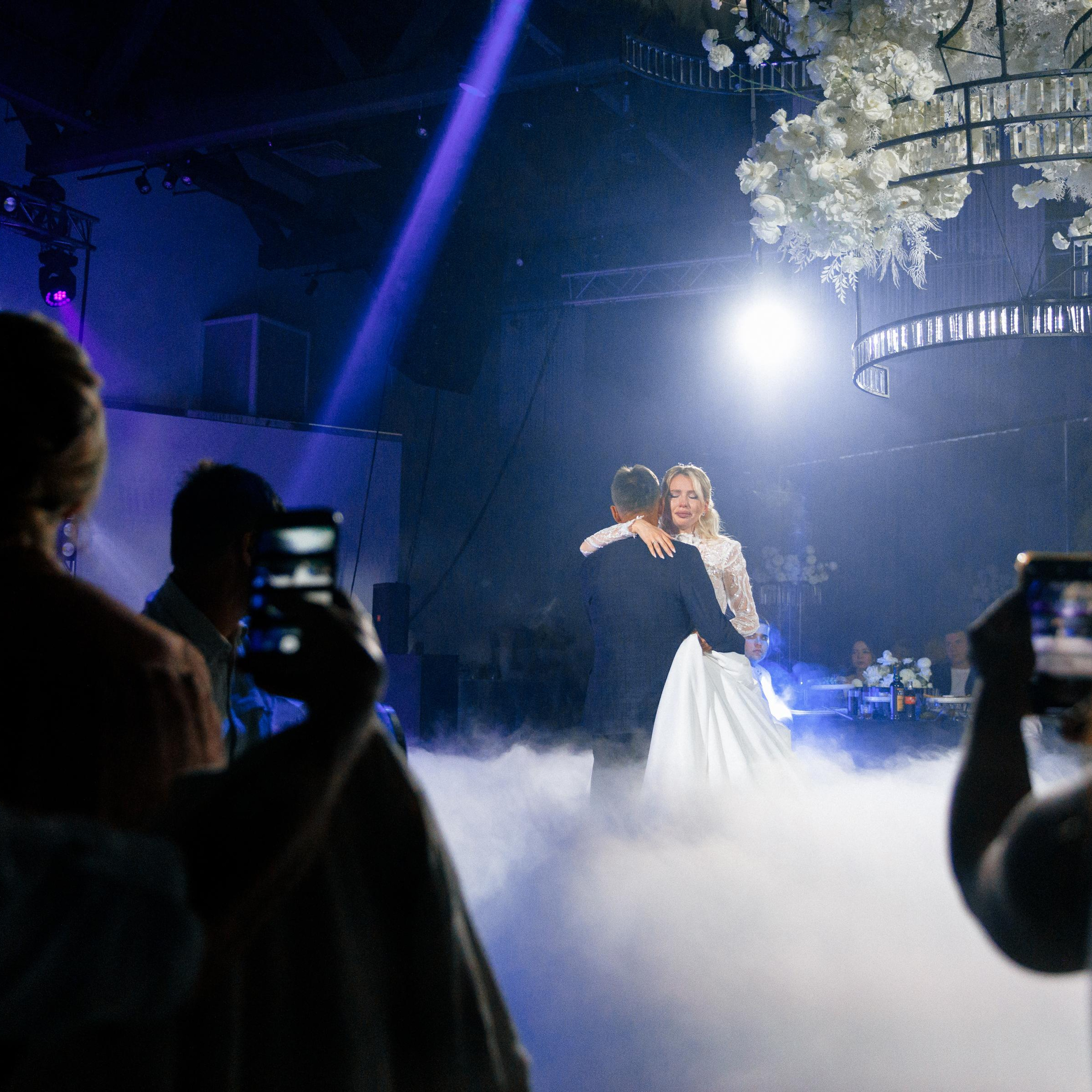 JANI CRYSTAL. EFIMOV IN SPACE — свадебный фотограф