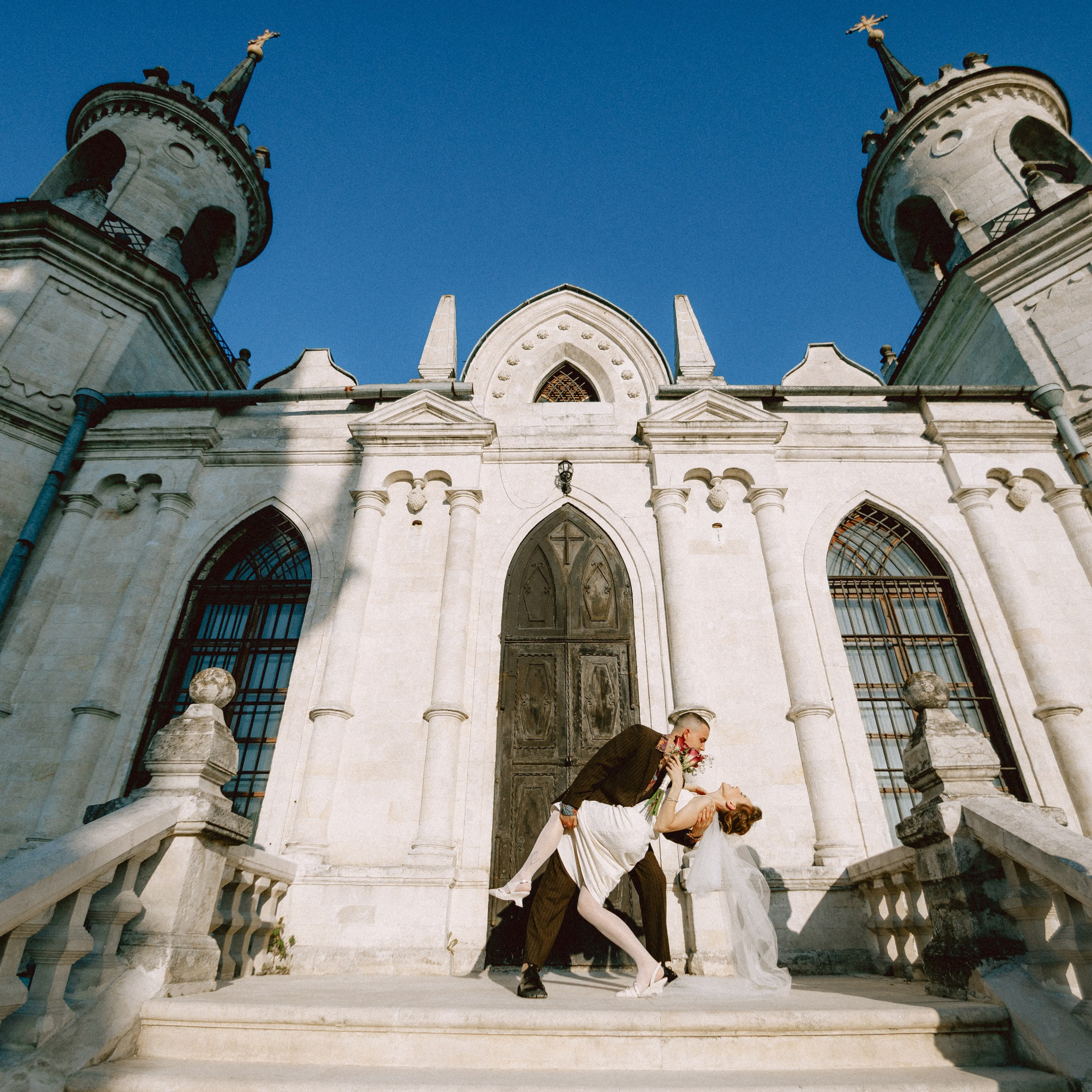 SCARO & YANAANII. EFIMOV IN SPACE — свадебный фотограф