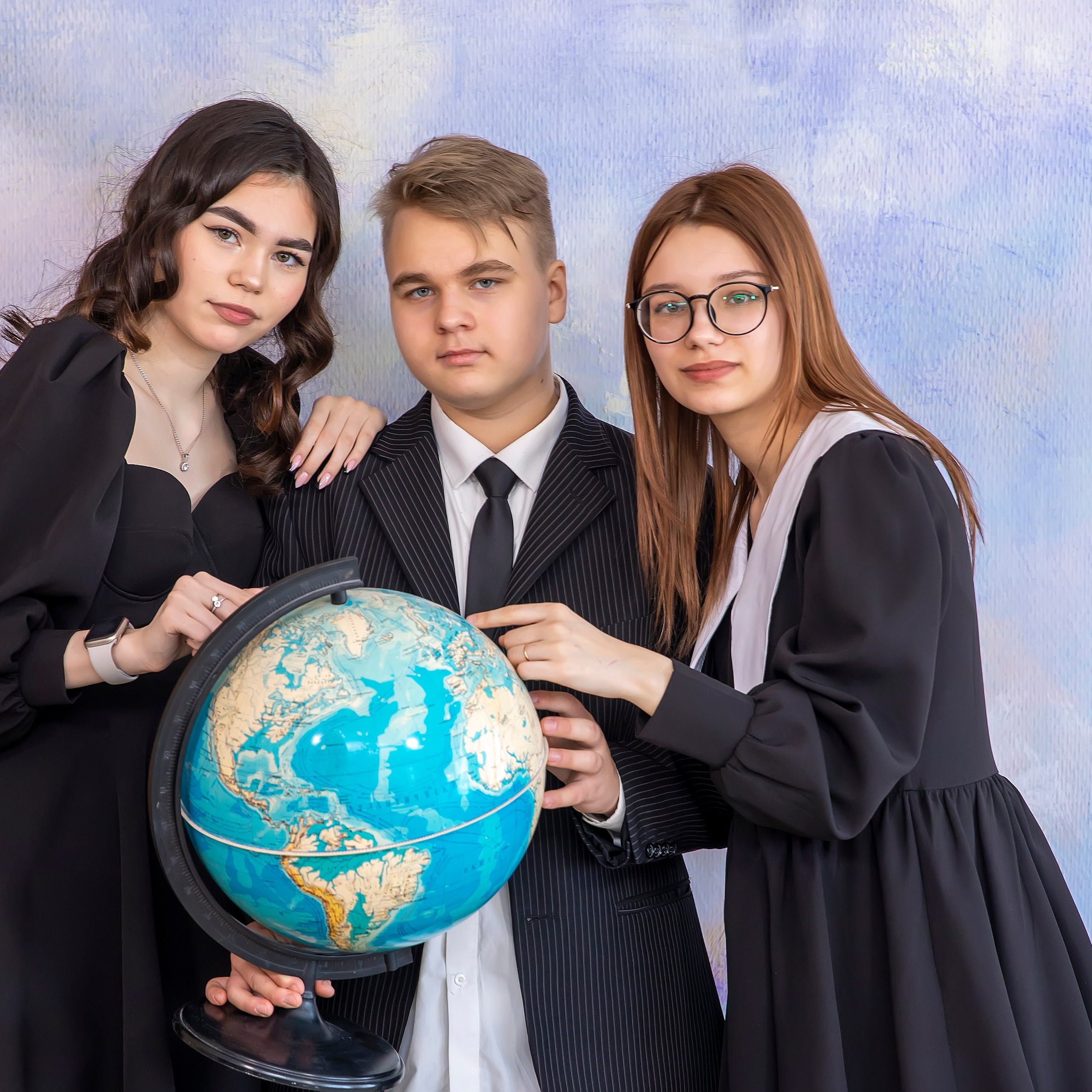 Школьная фотосессия 9-11 класс. Фотограф в Нефтеюганске Чтенцова Юлия