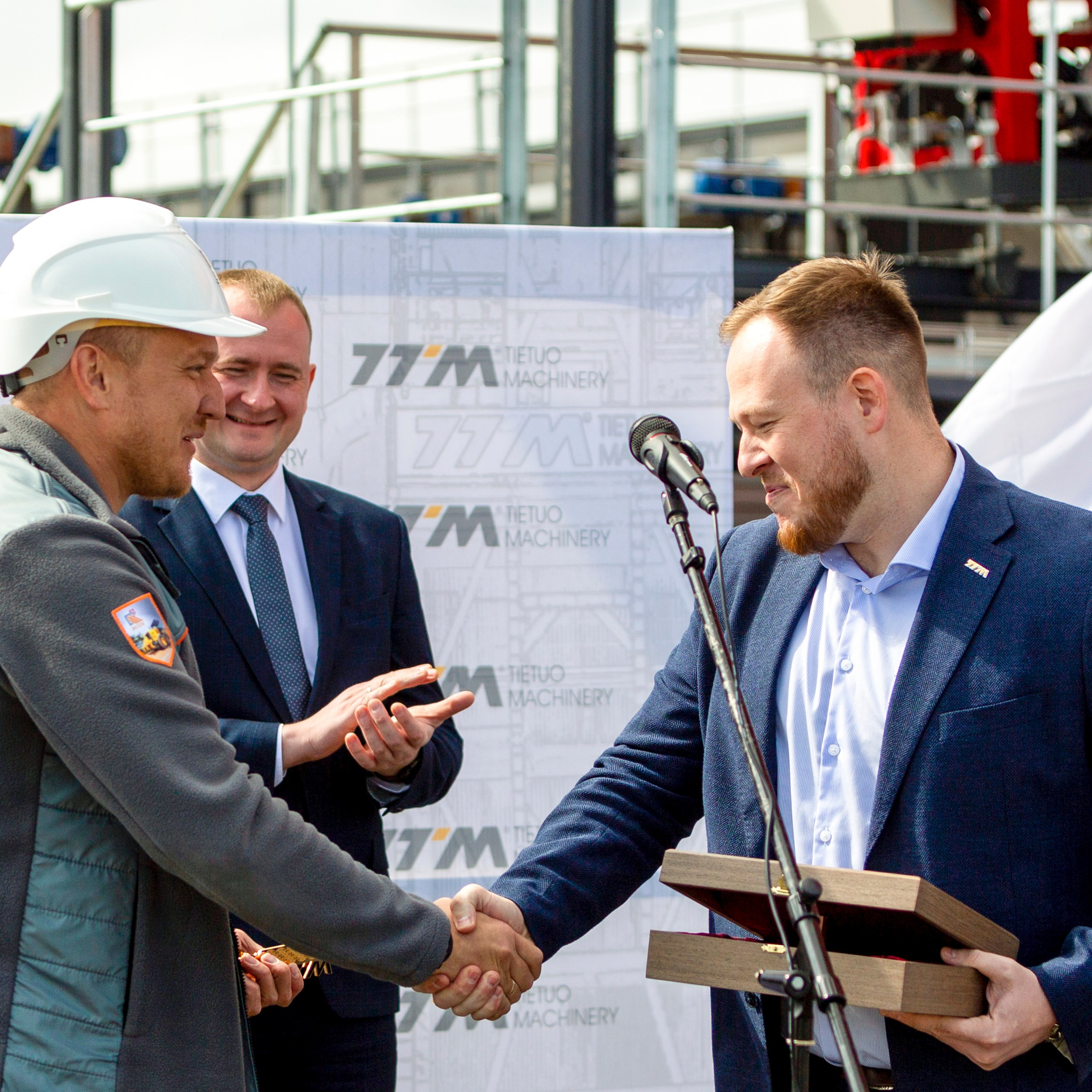 Мероприятия в организациях. Фотограф в Нефтеюганске Чтенцова Юлия