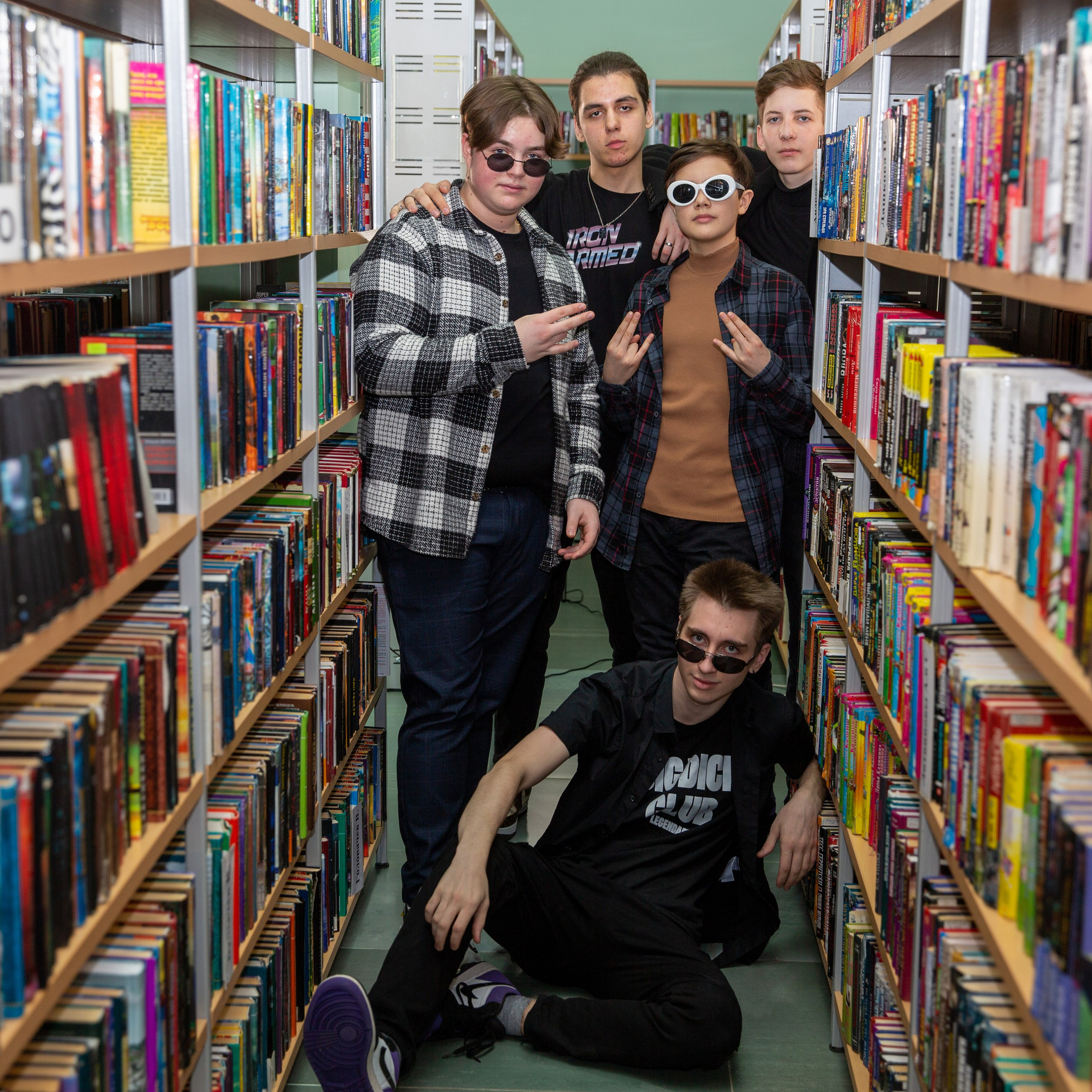 Школьная фотосессия 9-11 класс. Фотограф в Нефтеюганске Чтенцова Юлия