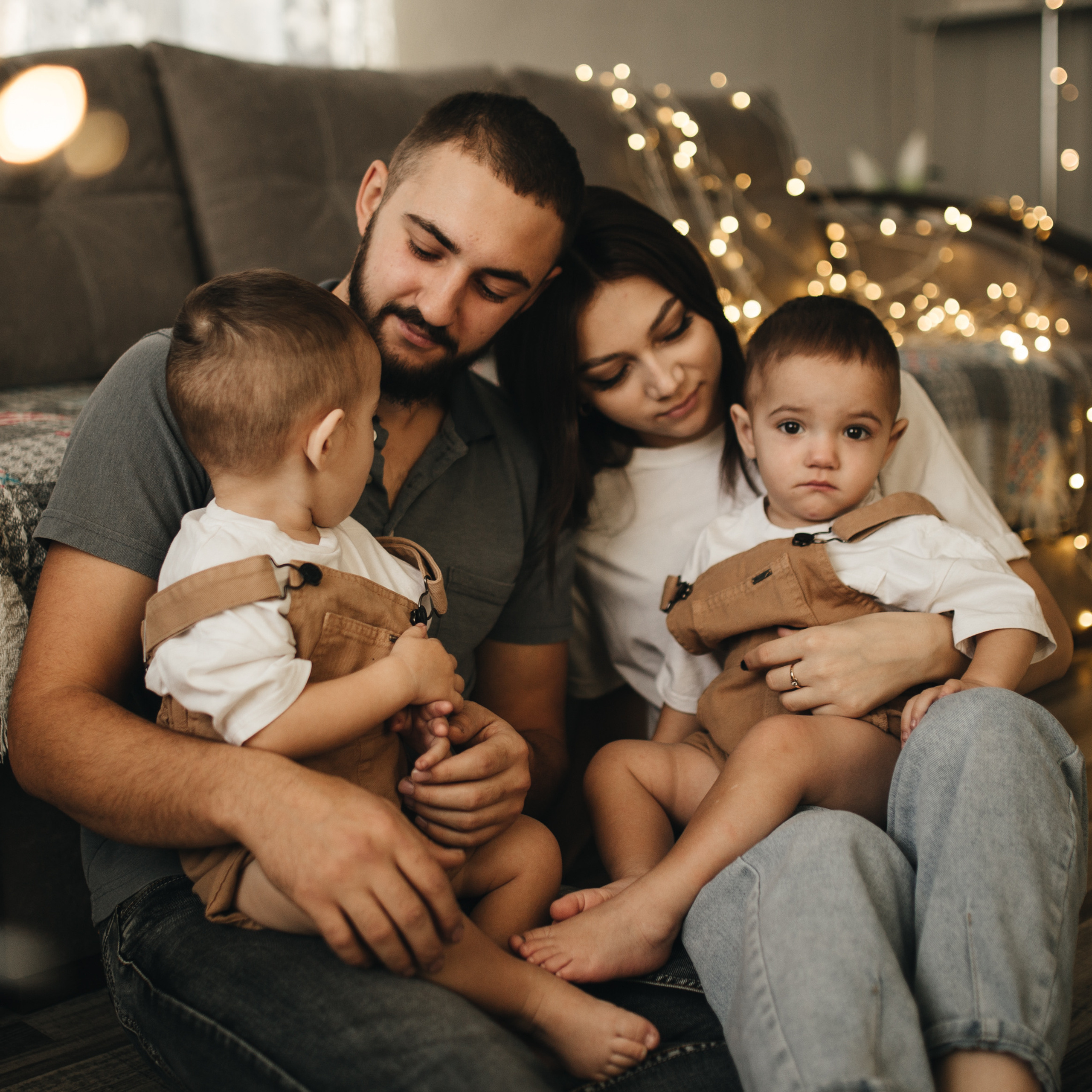 Засверкали огоньки