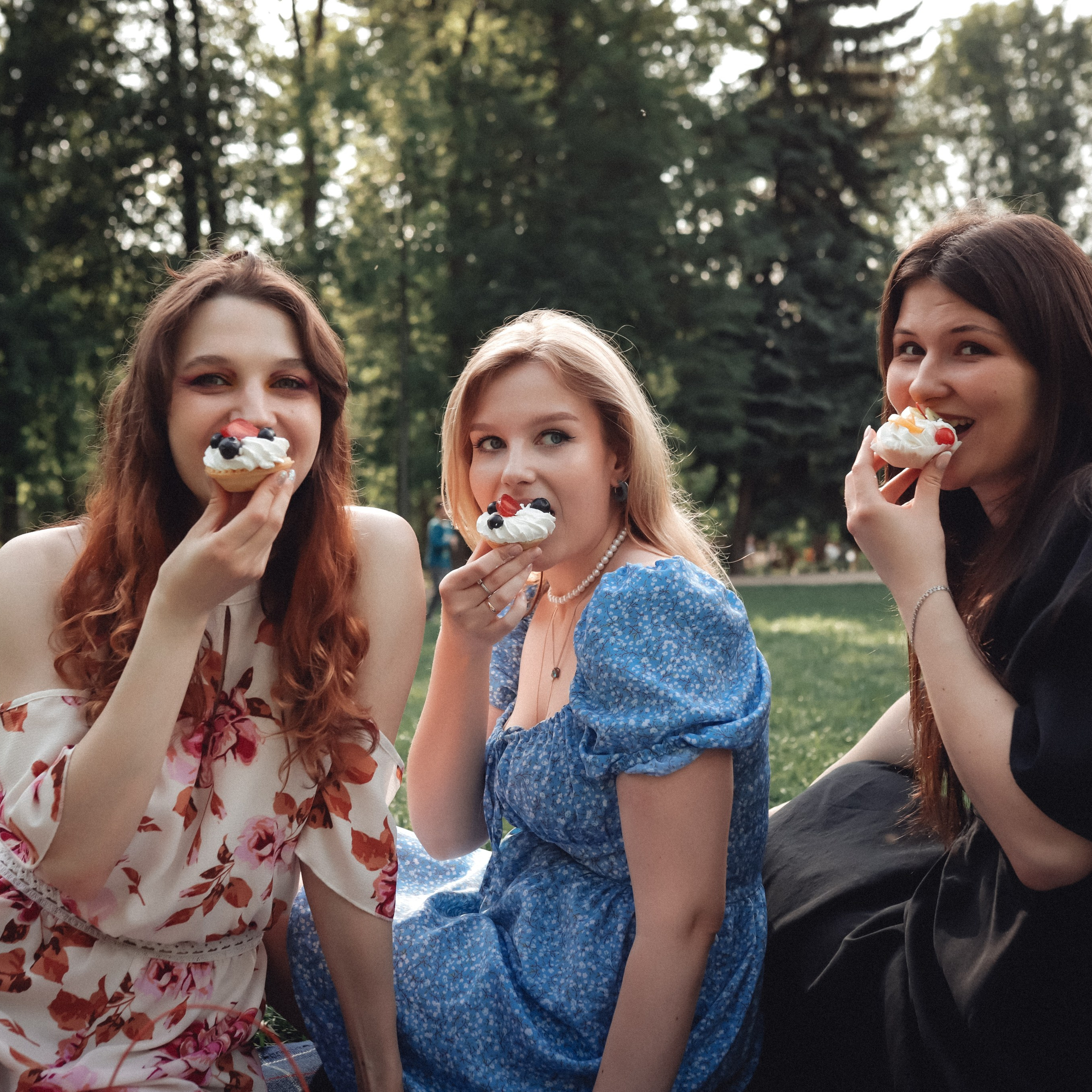 Женя, Ира и Оля