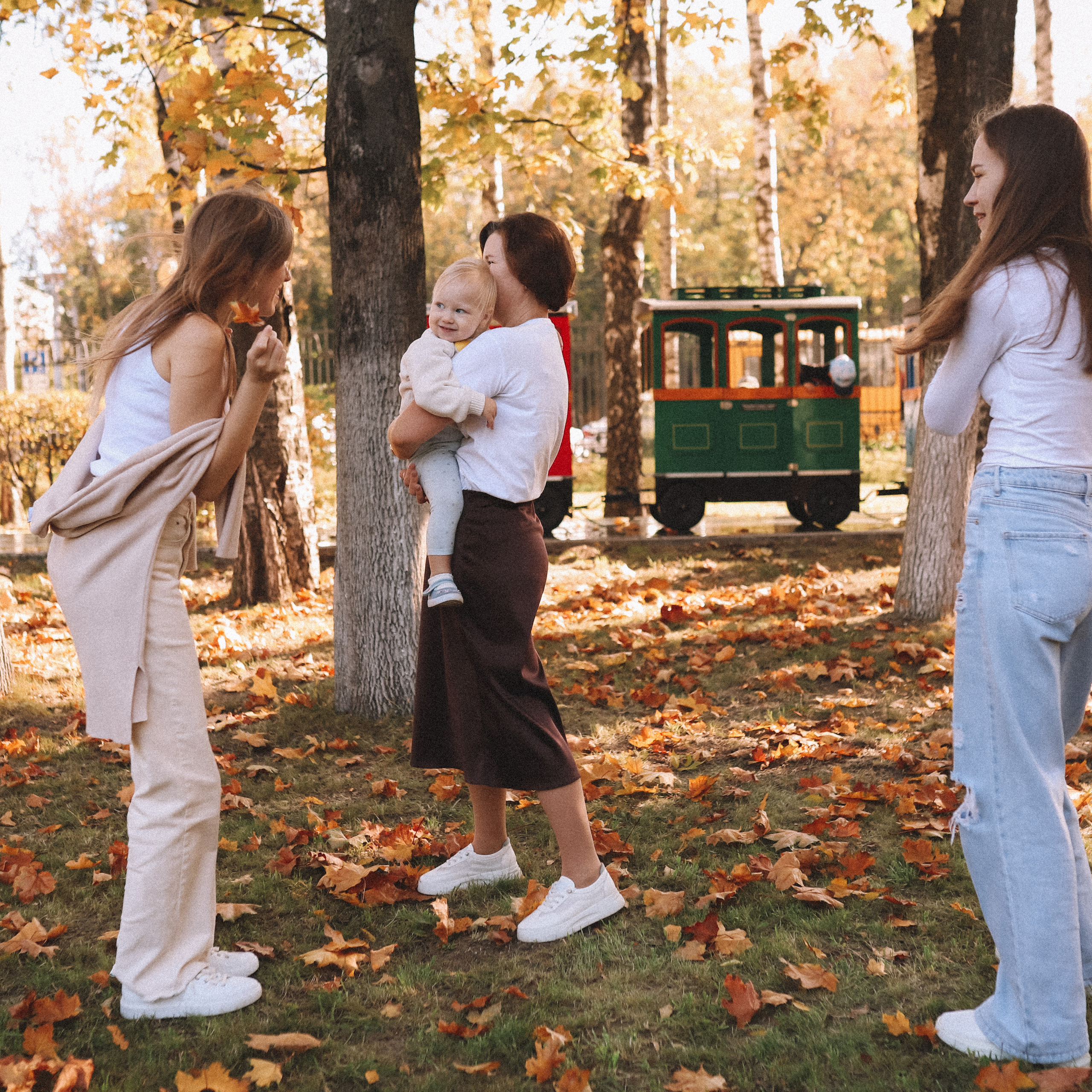 Ирина, Оля, Ксюша и Людмила