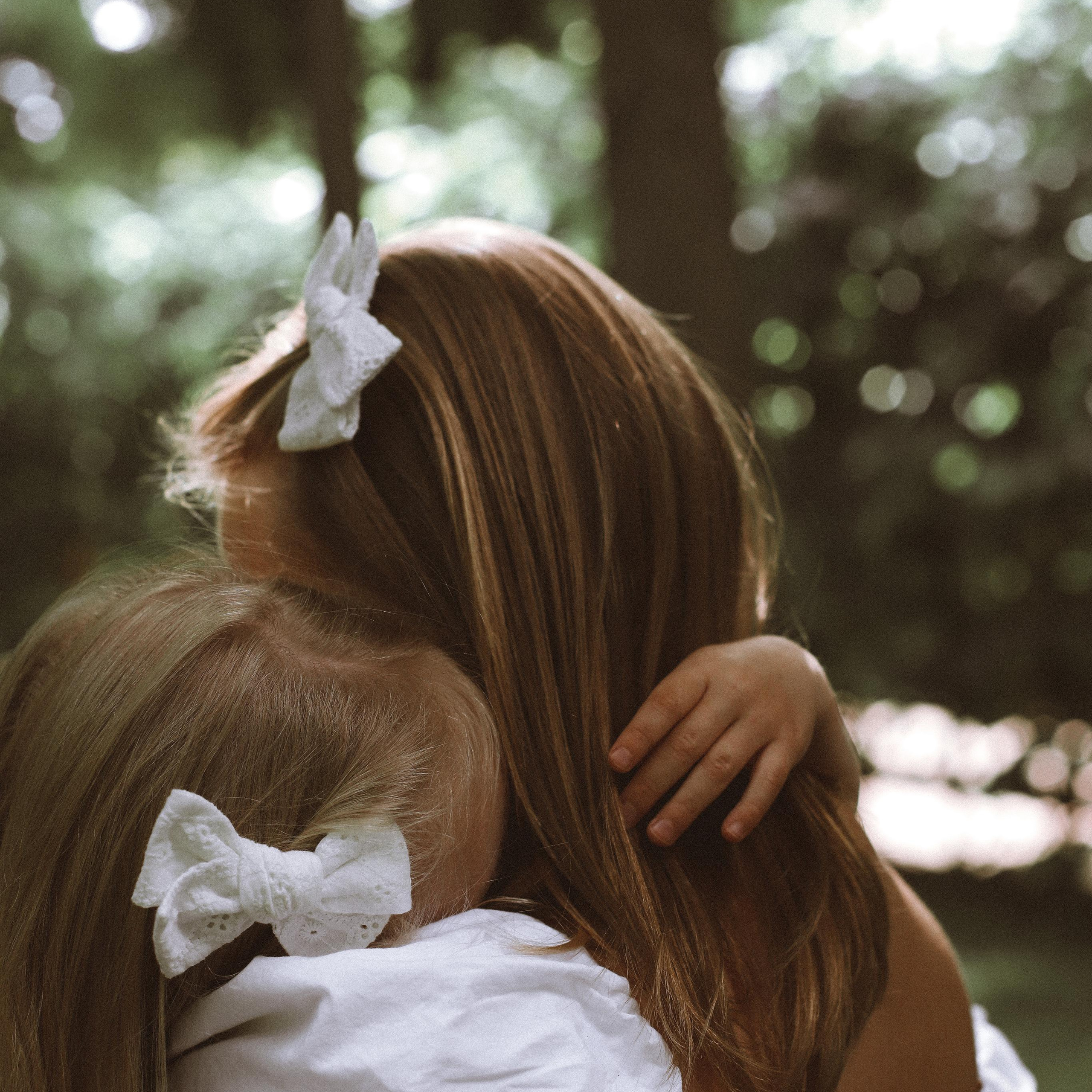 Диана и Мира.