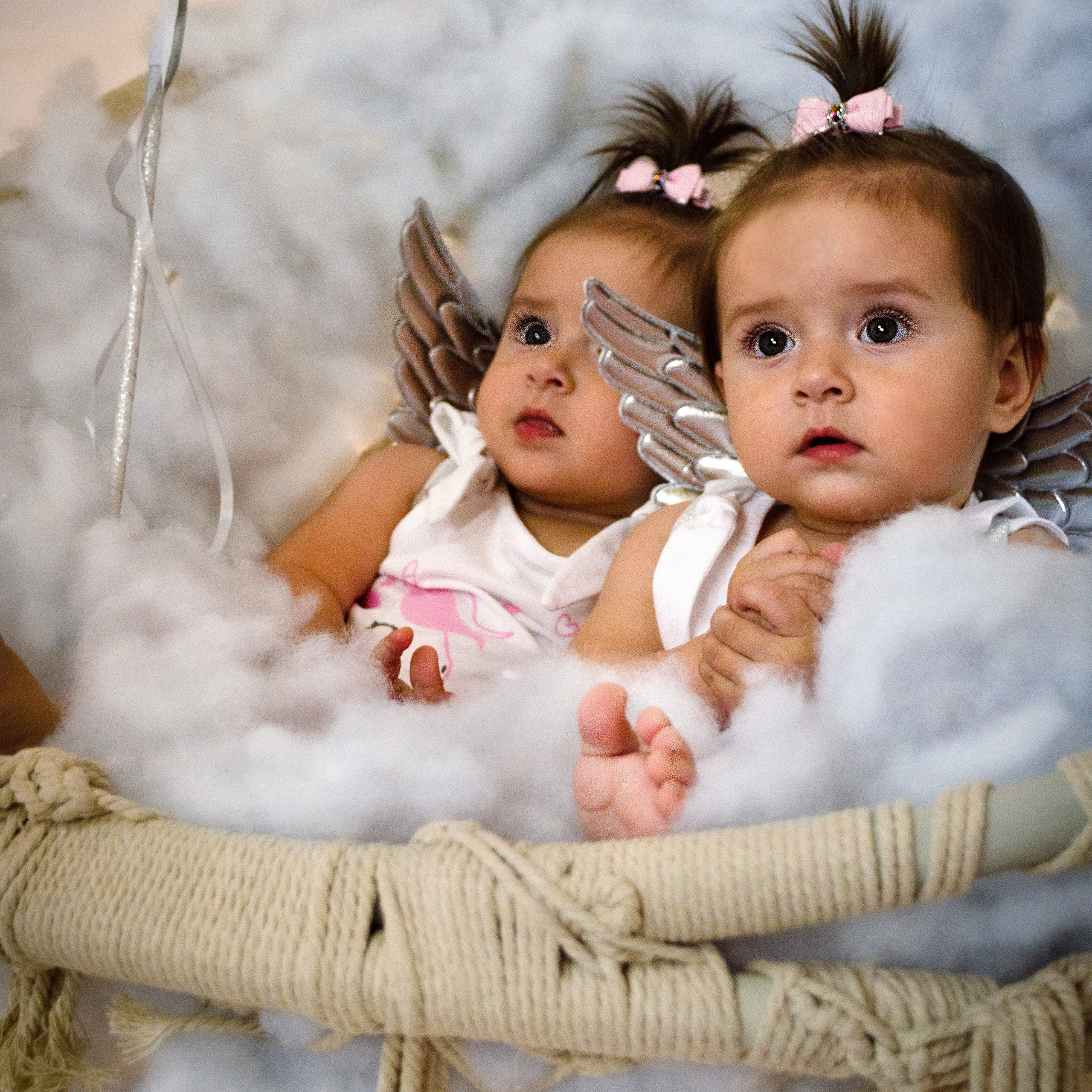 Амина и Арина. Облака