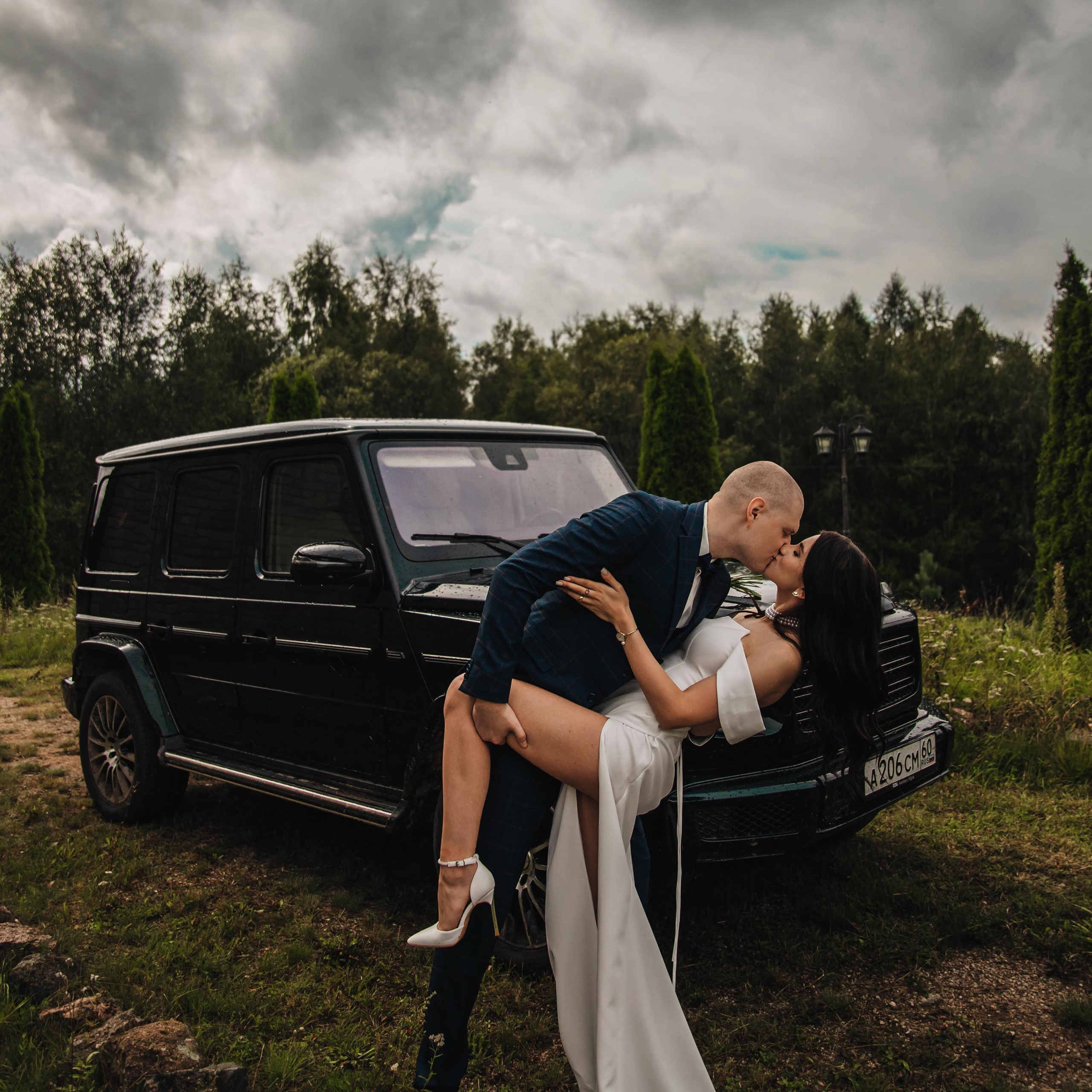 Михаил и Анастасия