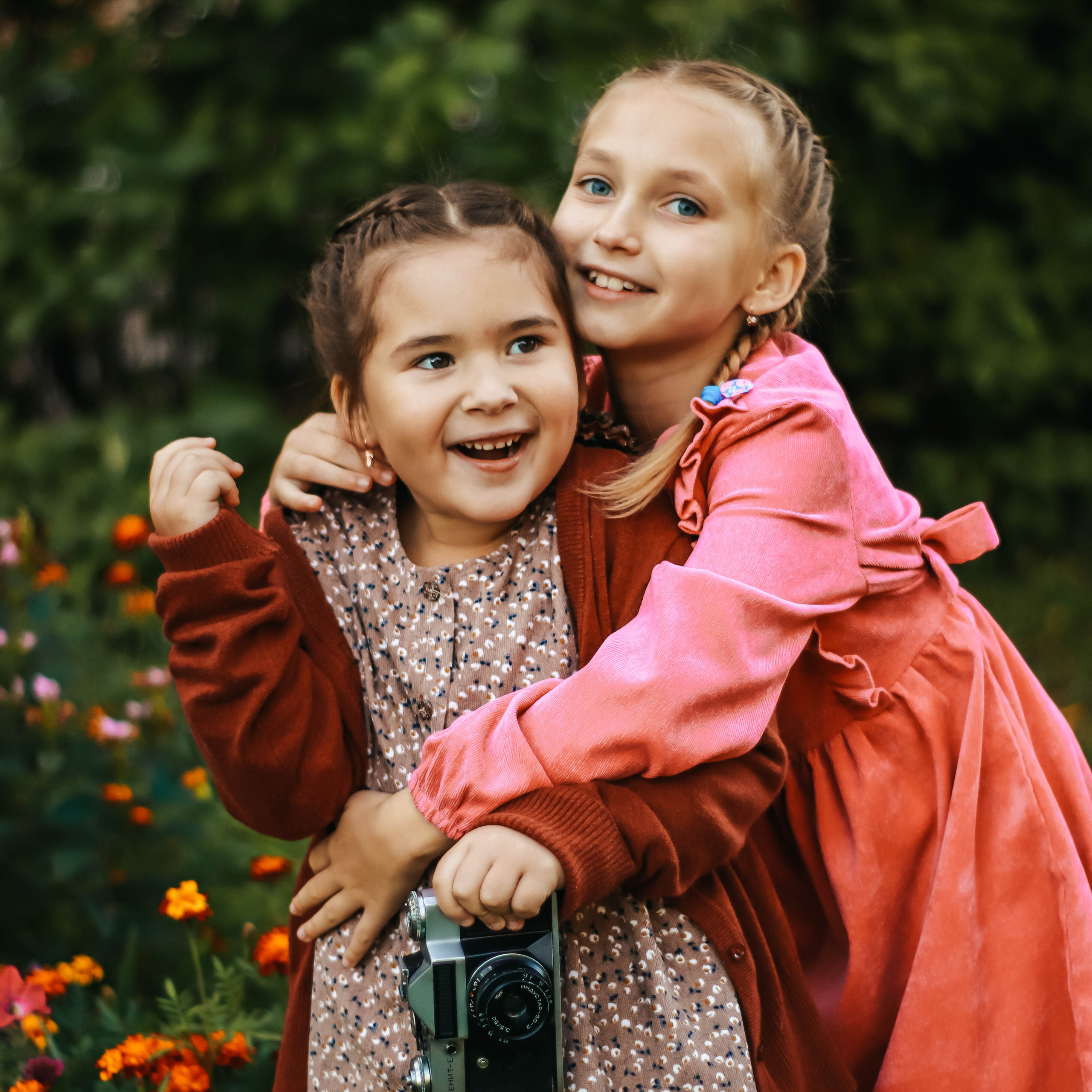 Эвелина и Алёна