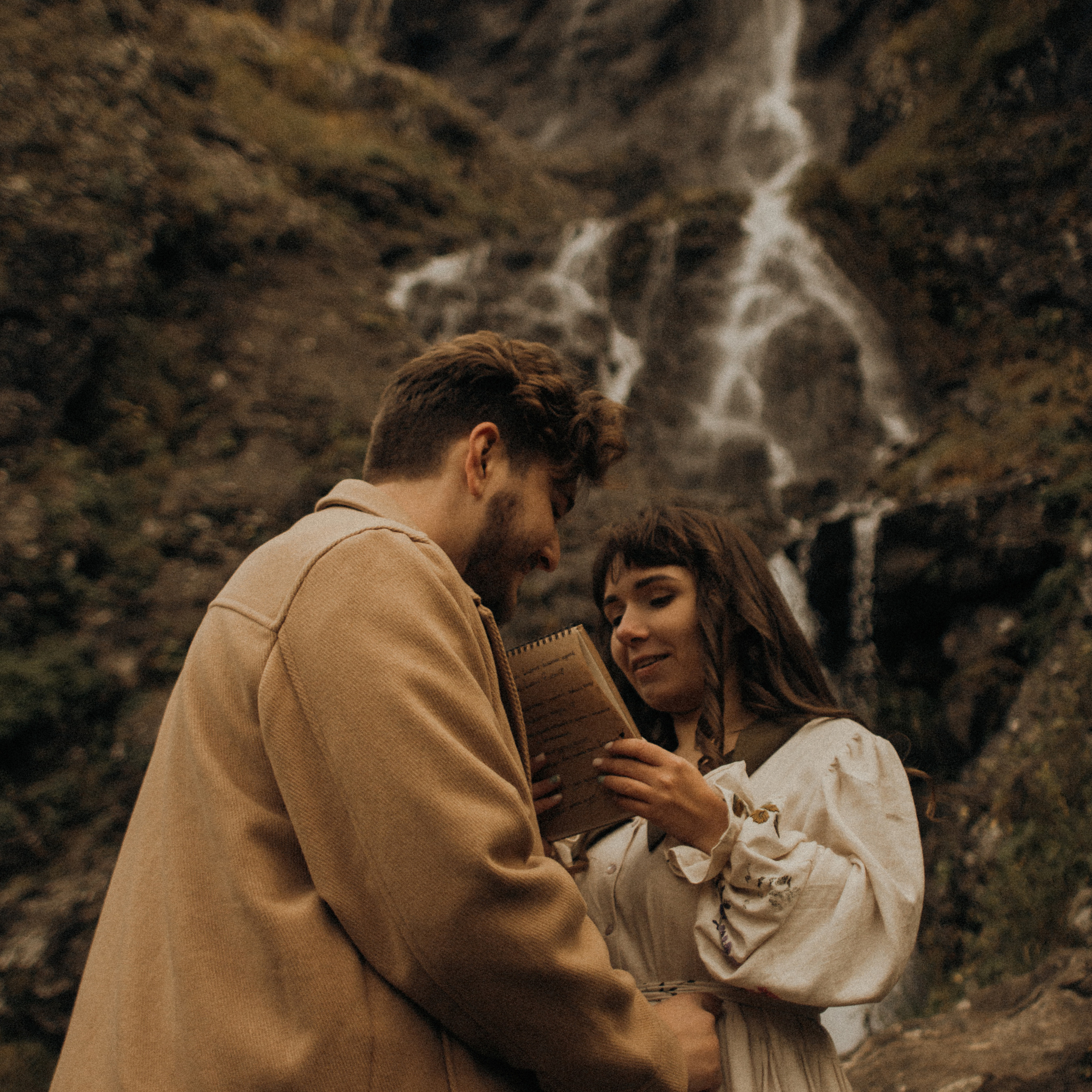 клятва у водопада