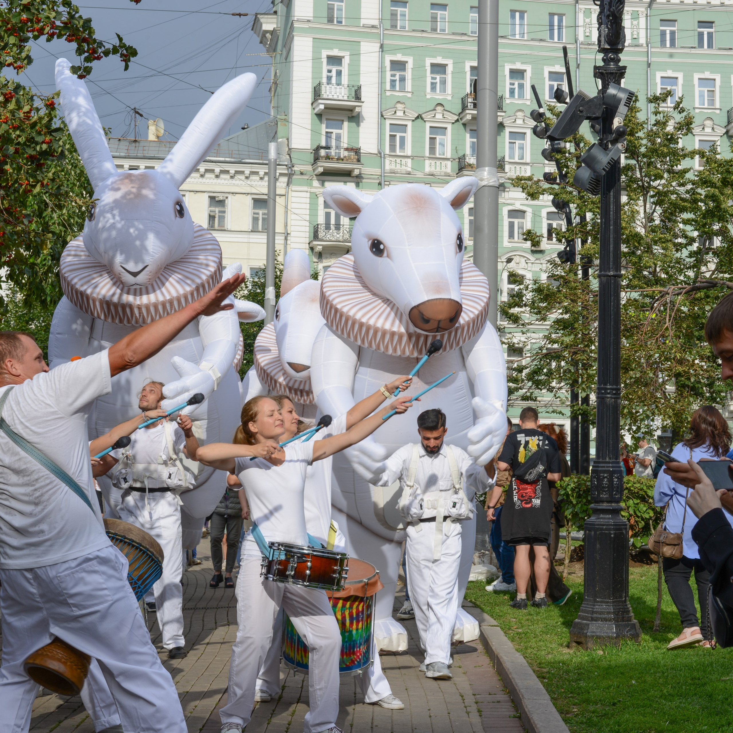 Барабанщики и&nbsp;зайчики