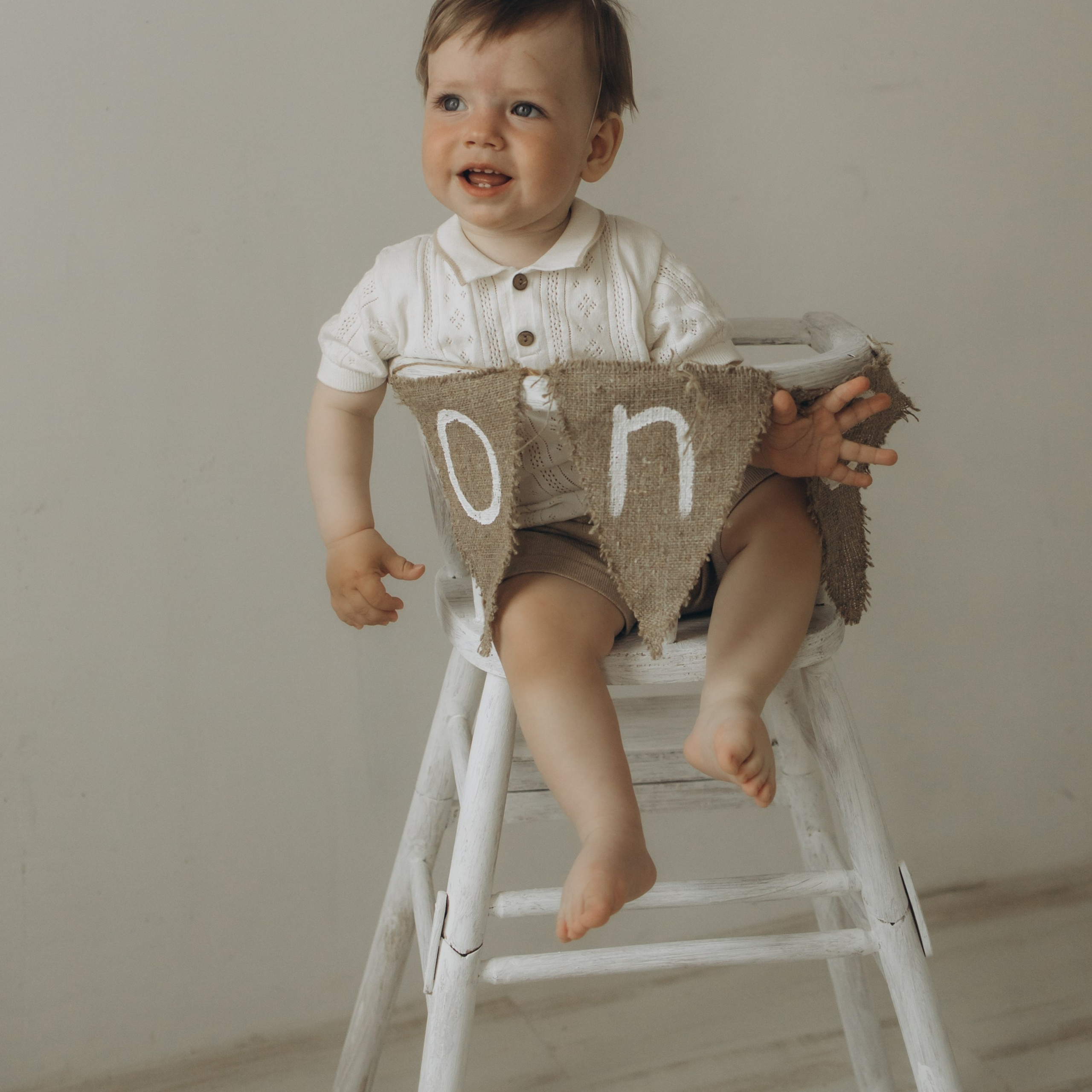 У&nbsp;& B. 1 годик