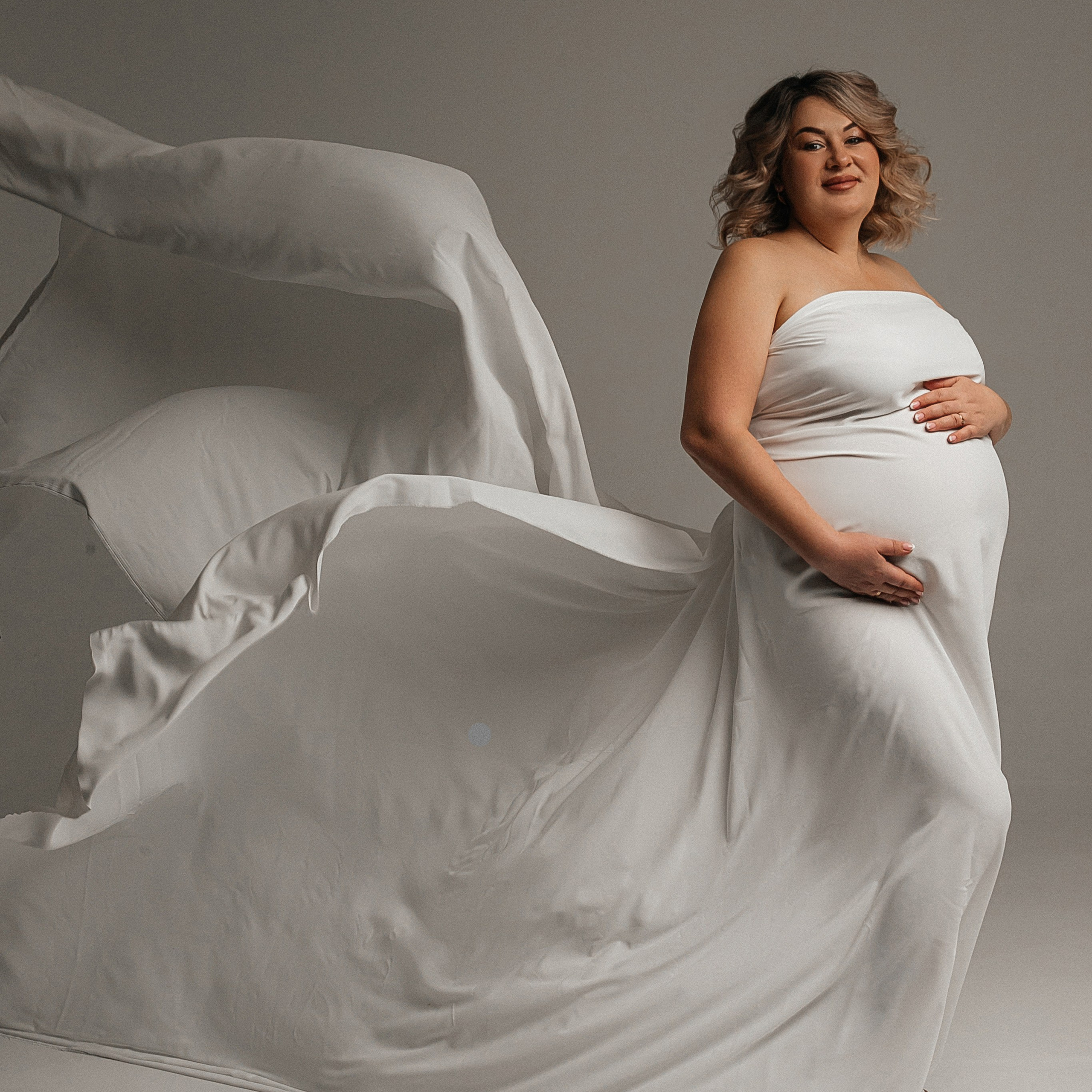 Отзывы. Фотограф в Иркутске Анастасия Кись. Студийная фотосессия беременности в тканях Иркутск. Семейная фотосессия, ПОРТРЕТ «ПОКОЛЕНИЕ»