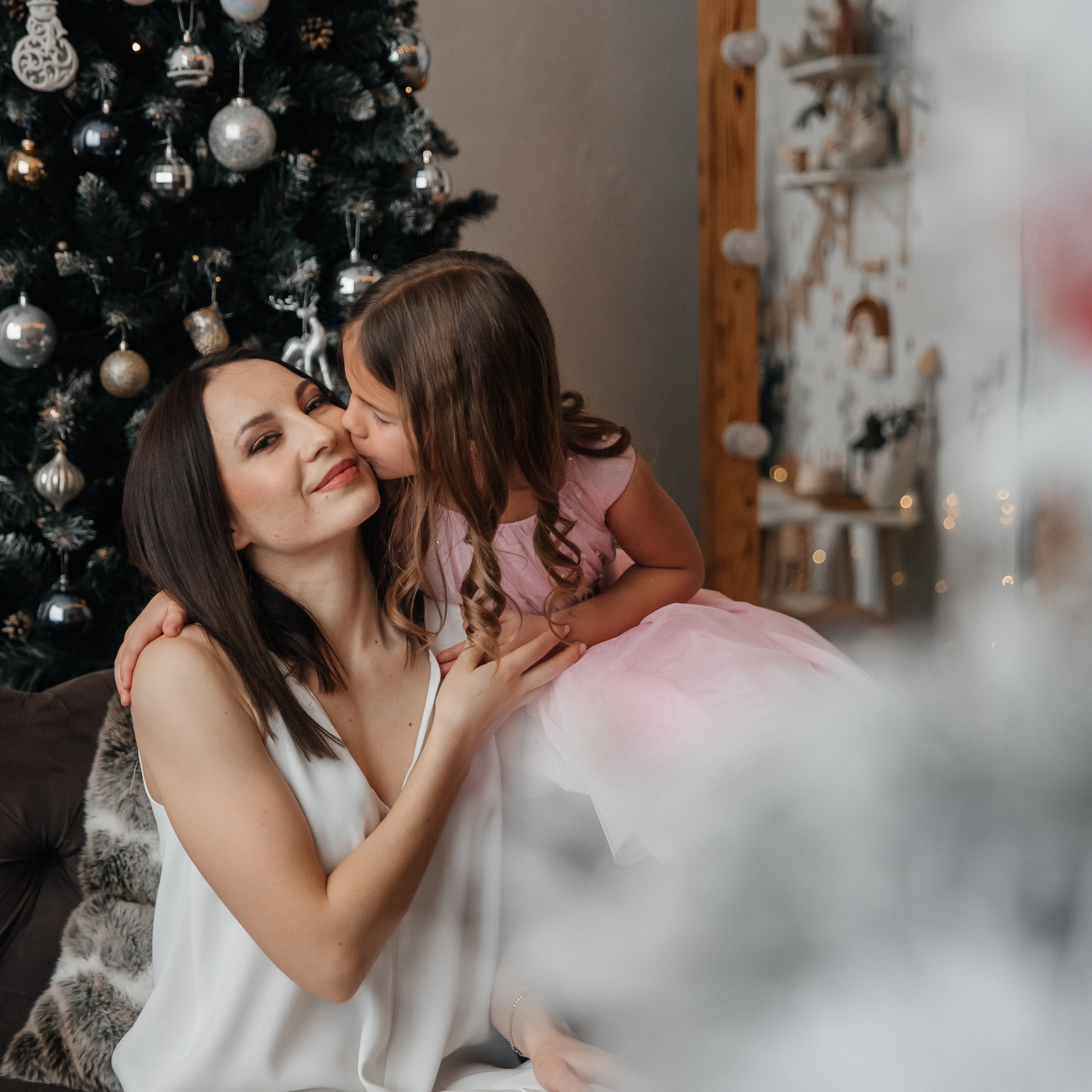 Ангелина и Элина