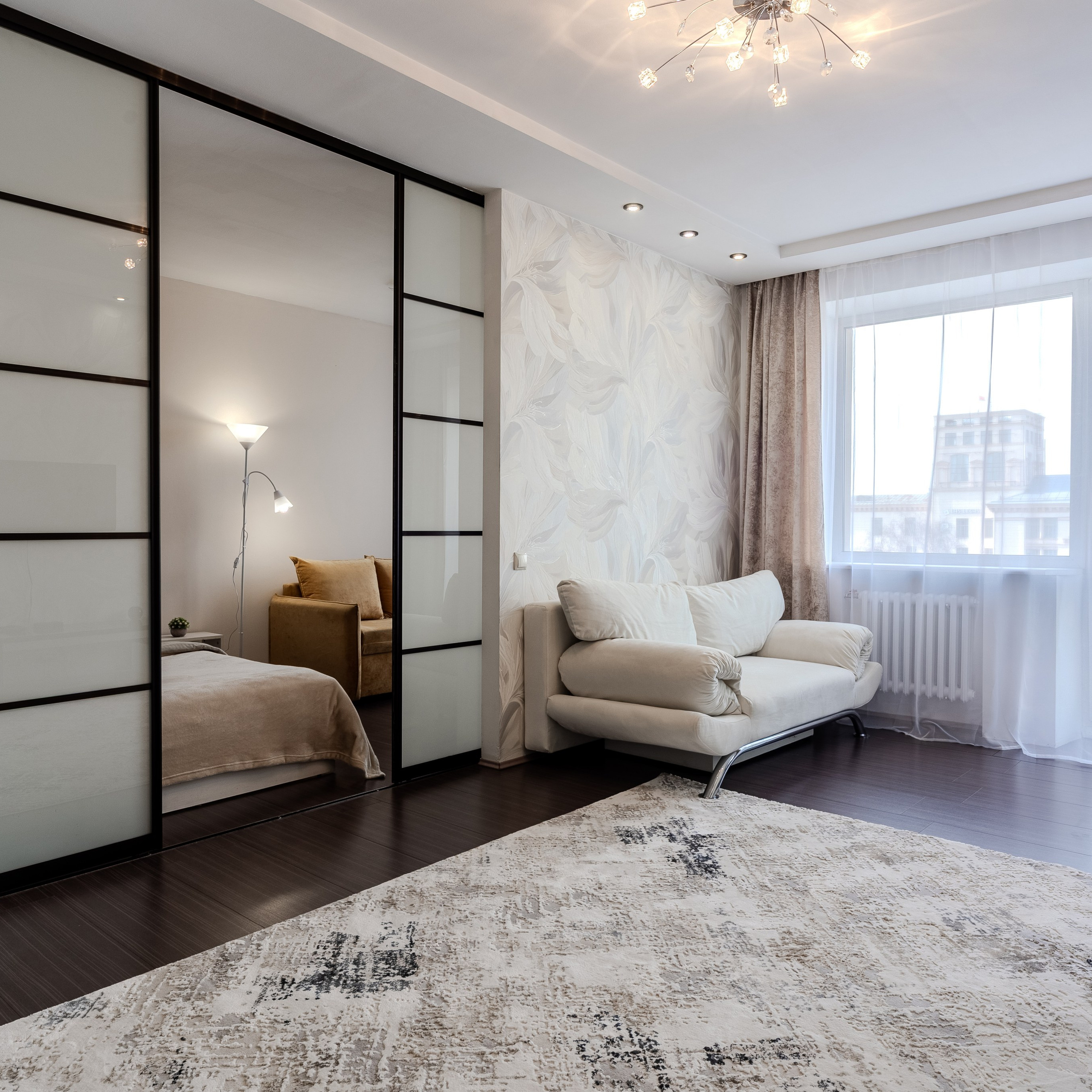 Независимости 52