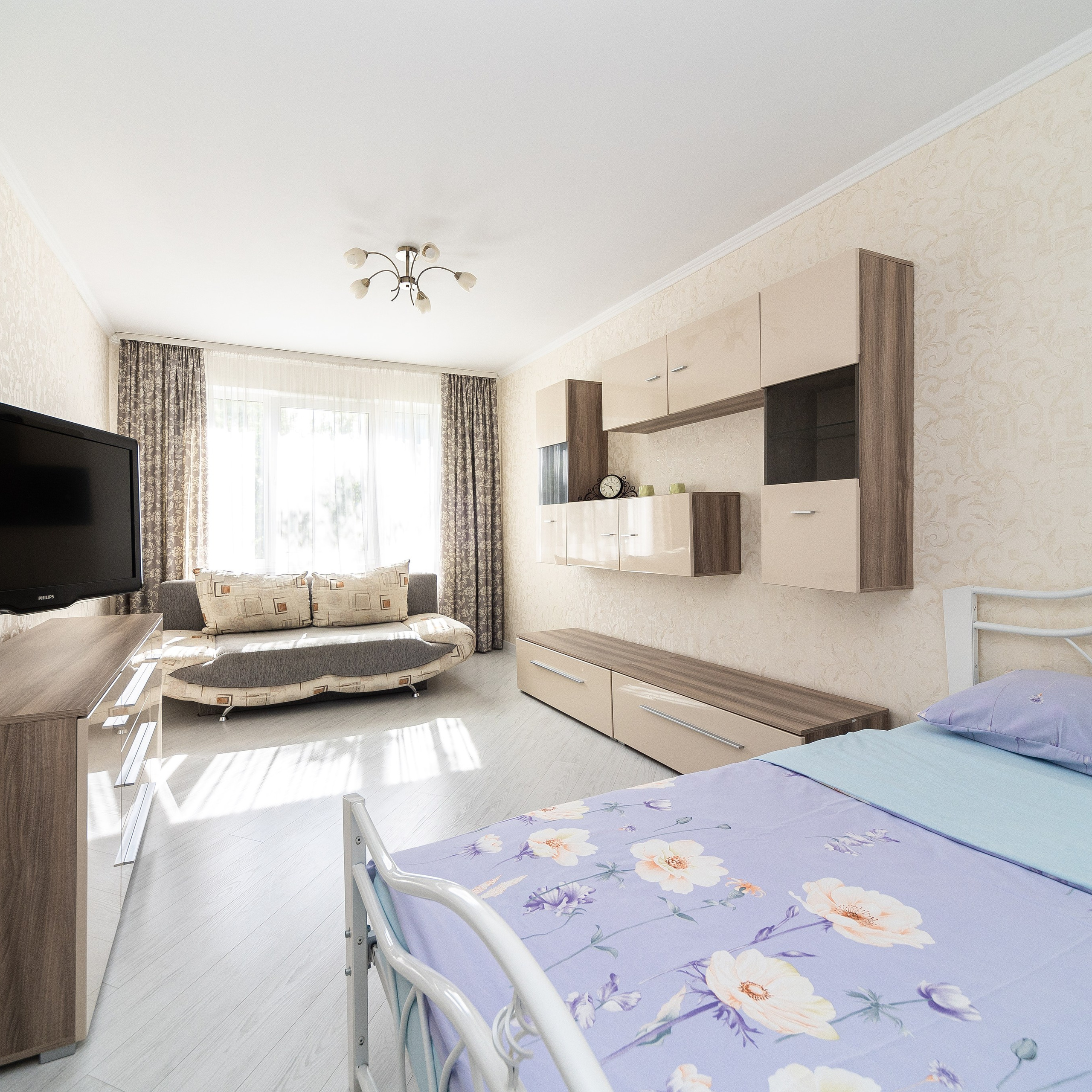 Воронянского 15 кв. 10. Эконом вариант