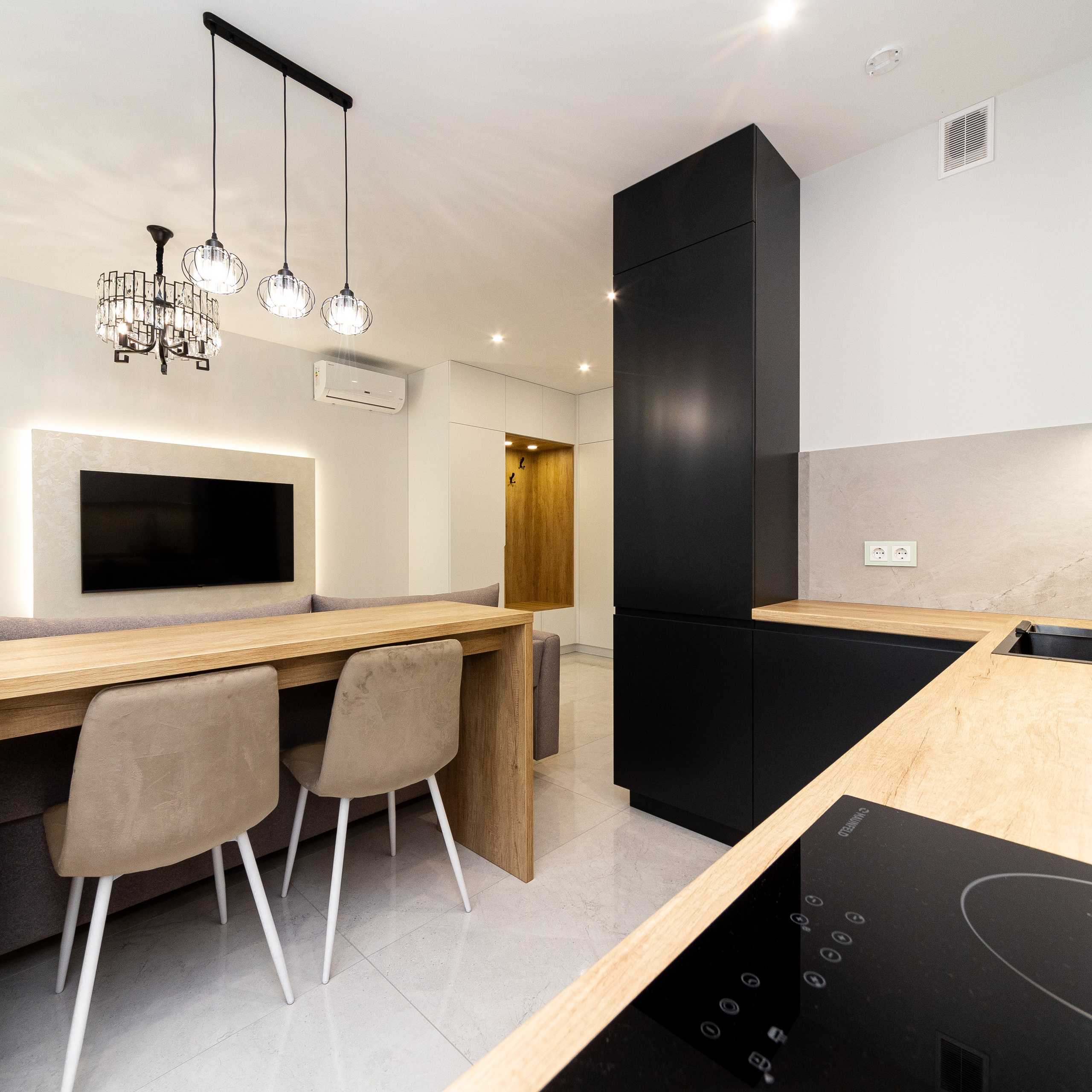 Аэродромная 24