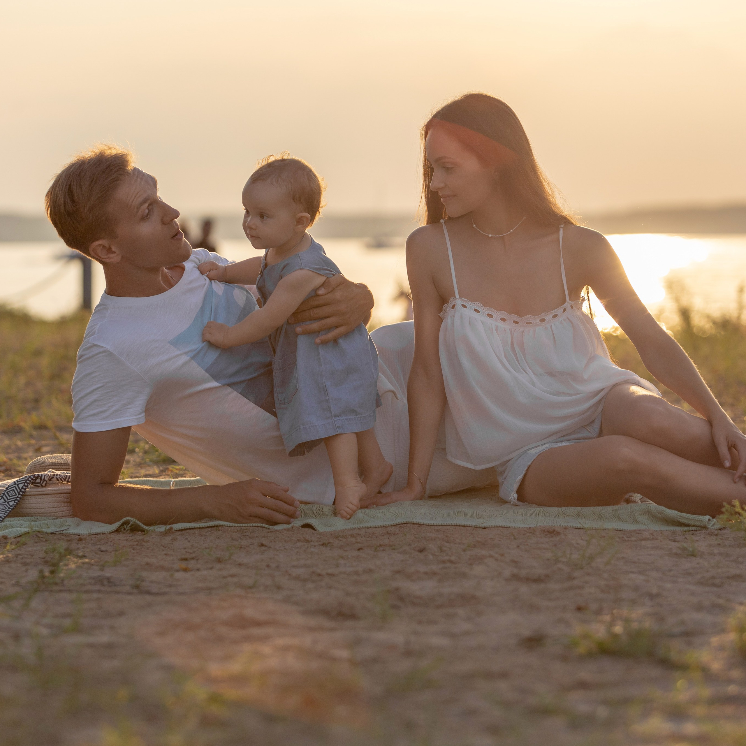 Роман, Анна, Екатерина