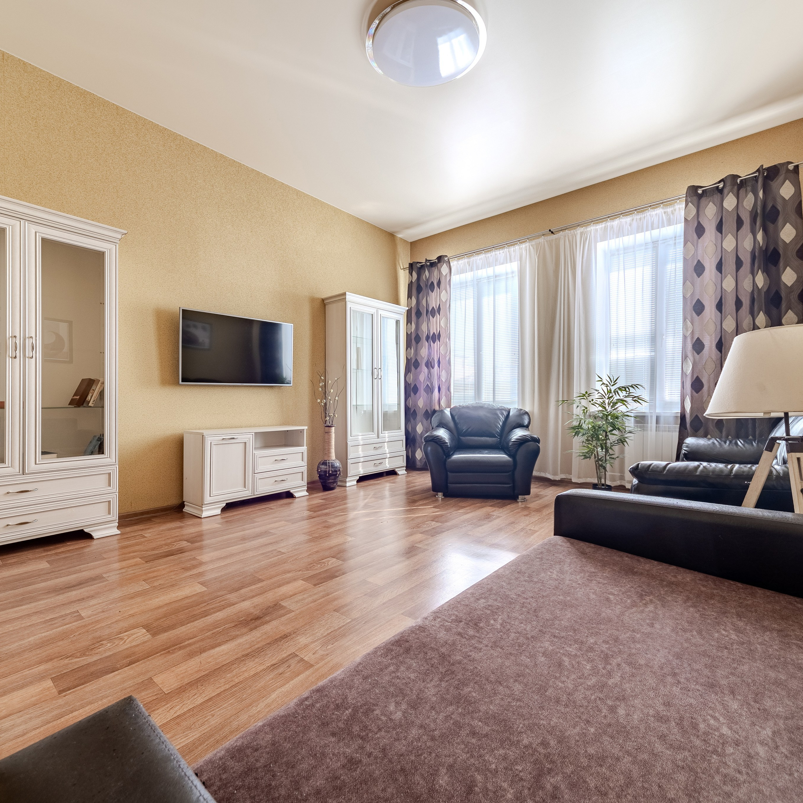 пр. Независимости 13