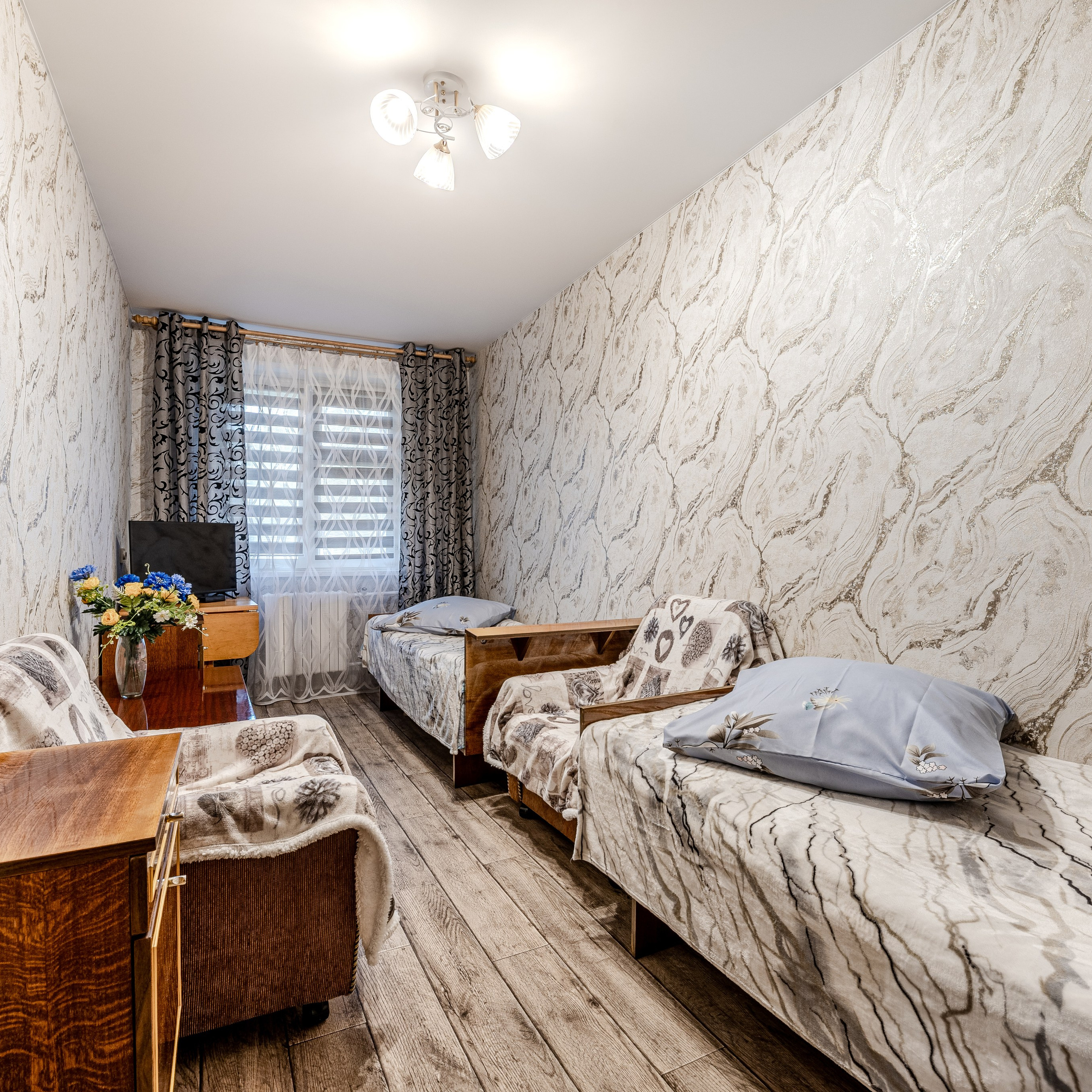 Долгобродская 38. Эконом вариант