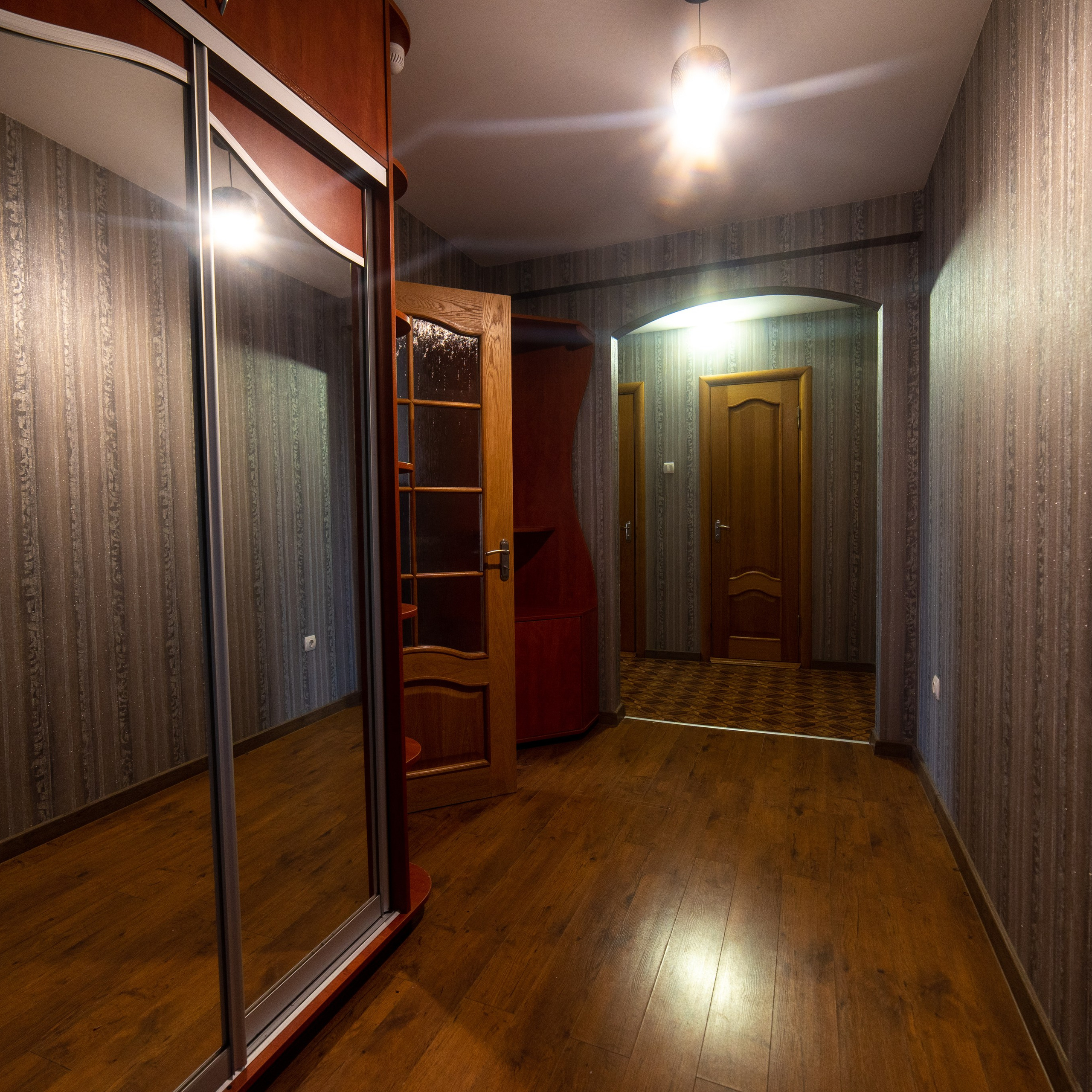 Дунина-Марцинкевича 4. Суперэконом вариант