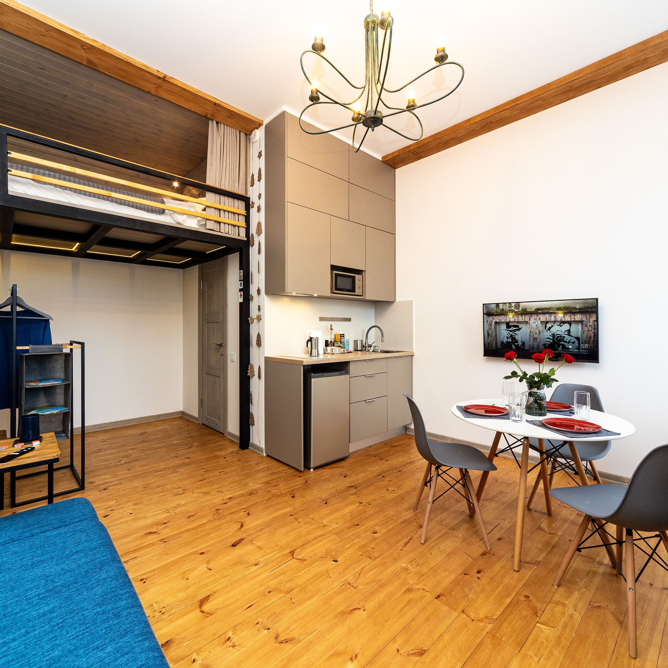 Интернациональная 13