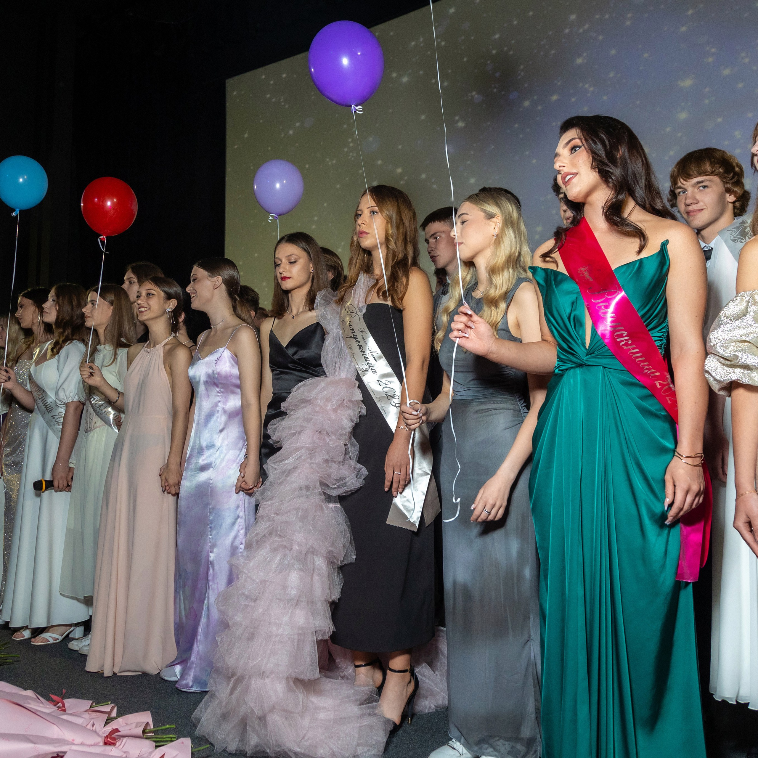 Вручение дипломов. 47 школа