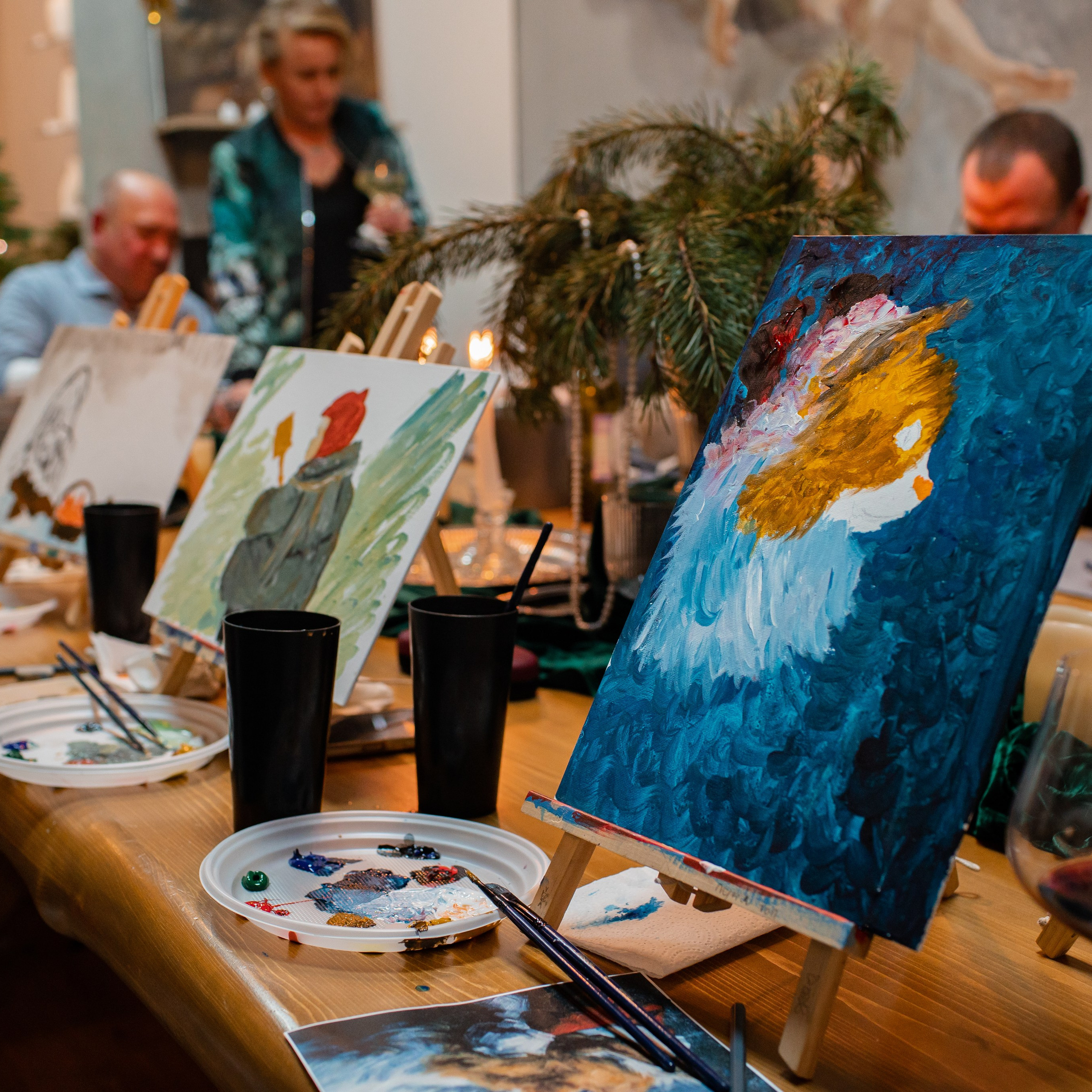 Фотография с дня рождения в студии керамики "Vaza" Санкт-Петербург.