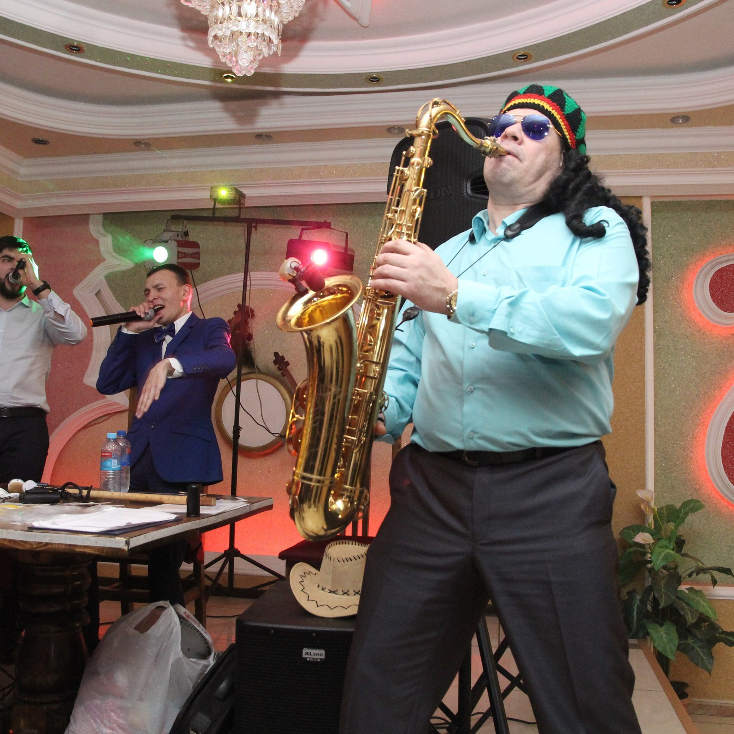 Отзывы. Саксофонист и поющий Ведущий Рустем Алюков в Уфе