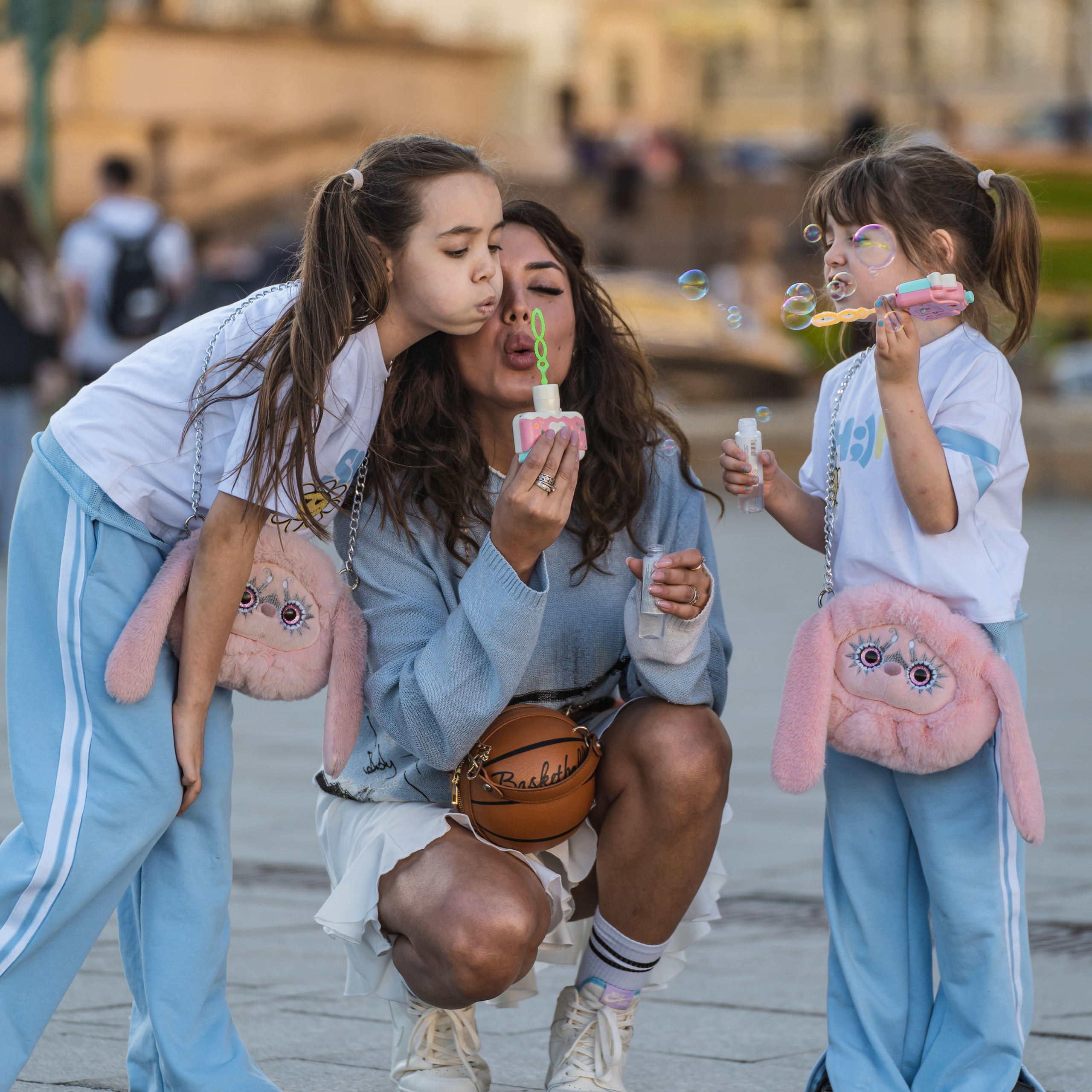 Алина, Евгений, Мия и Оливия