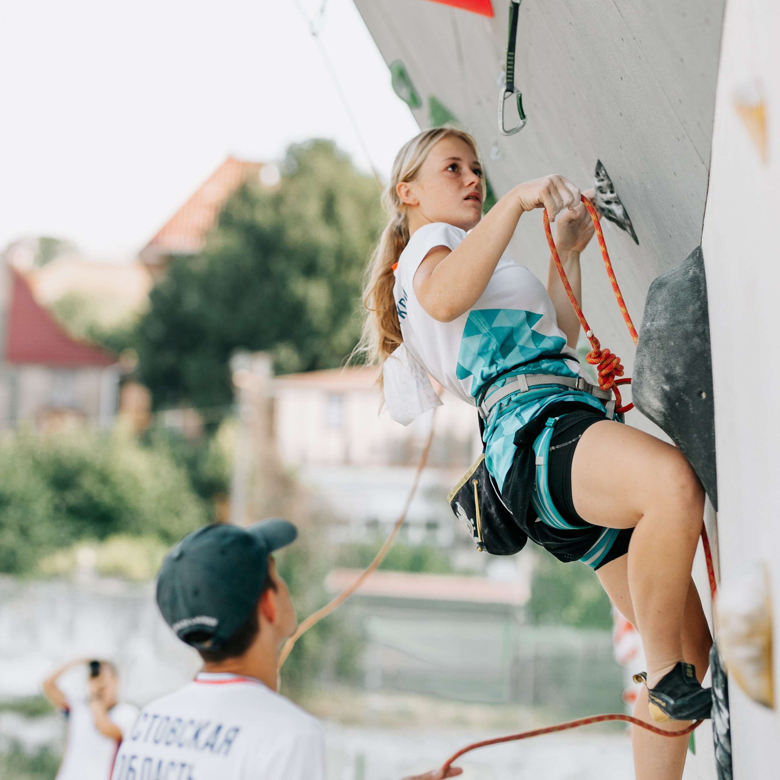 Соревнования по скалолазанию