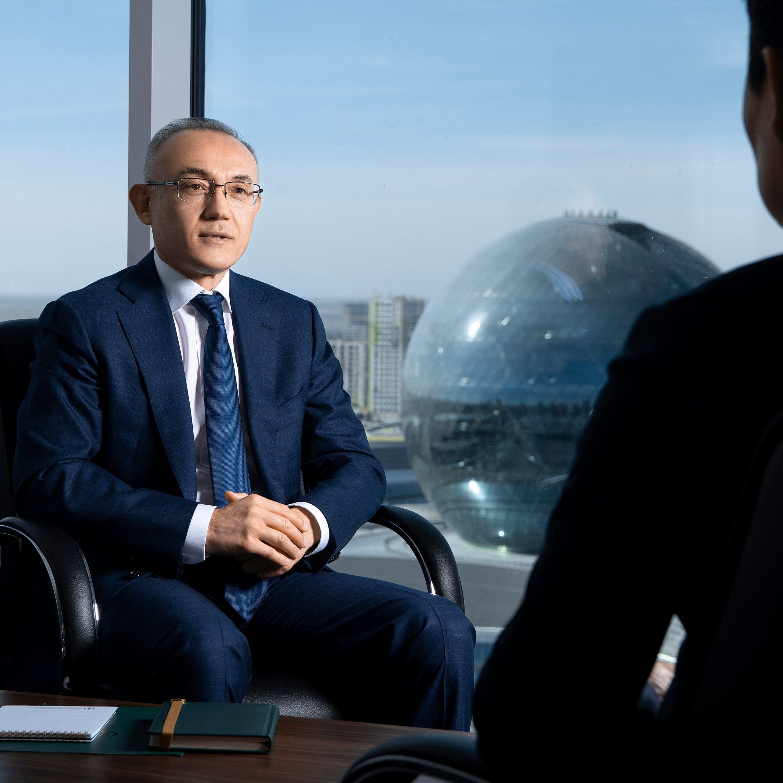 BUSINESS portrait. OSPAN ALI photographer