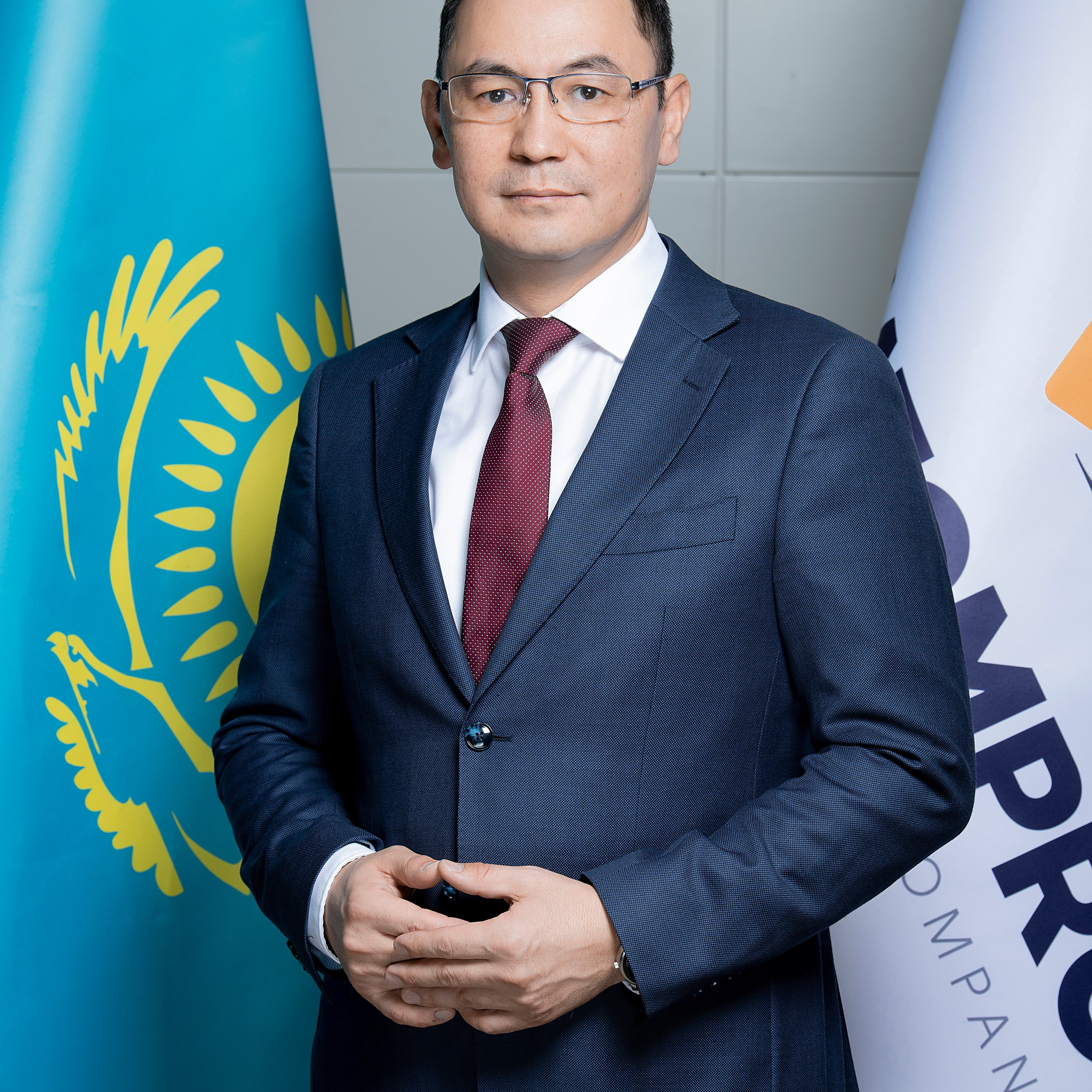 BUSINESS portrait. OSPAN ALI photographer