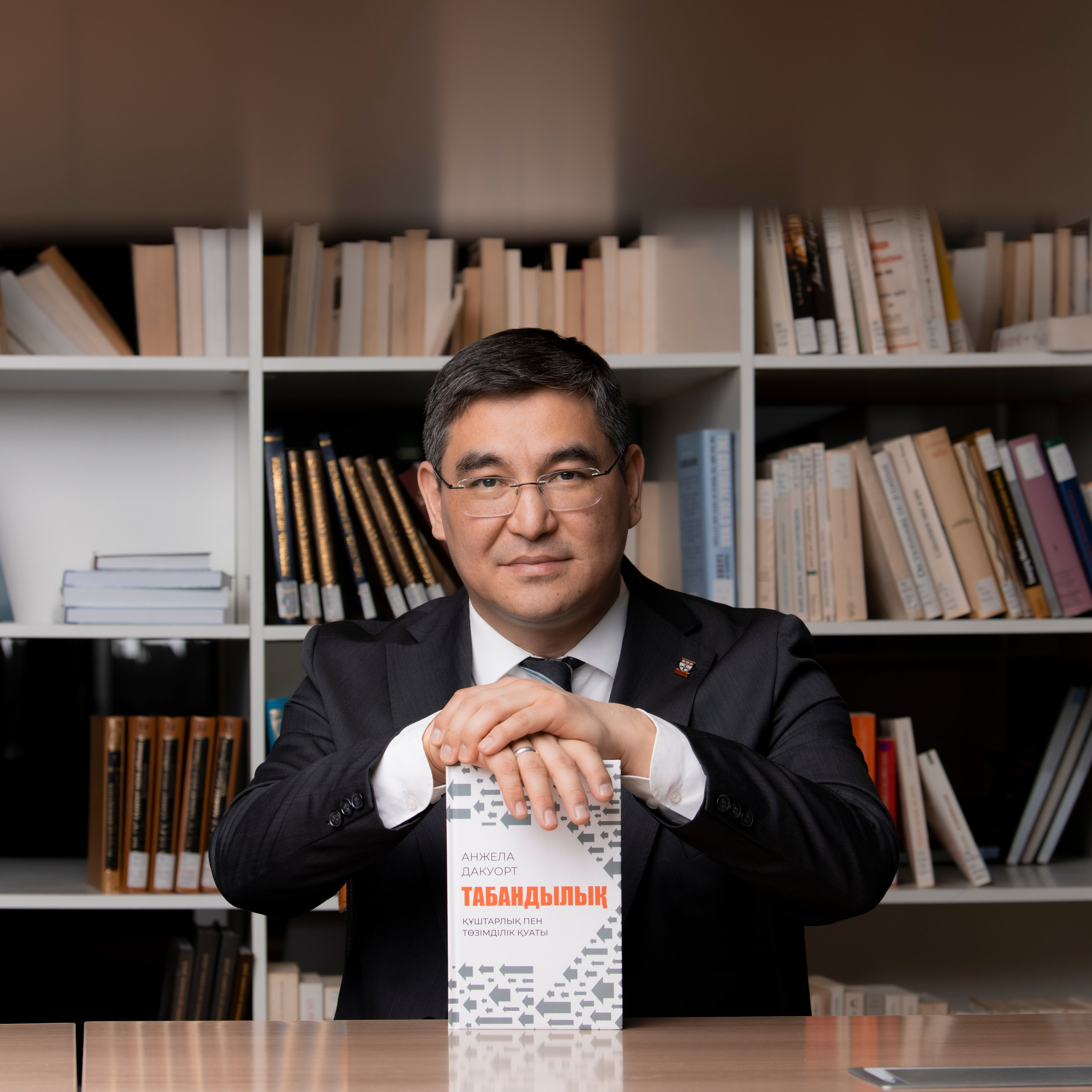 BUSINESS portrait. OSPAN ALI photographer