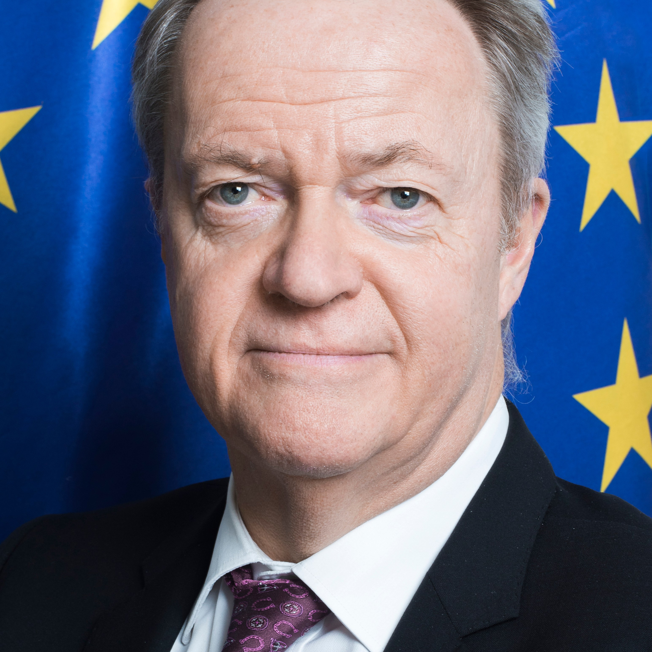 BUSINESS portrait. OSPAN ALI photographer