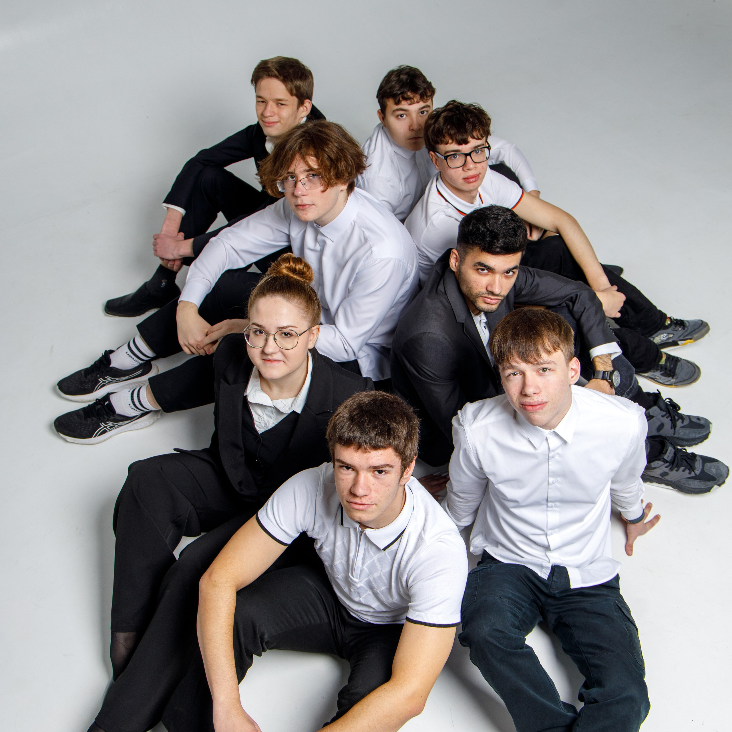 Варианты дизайна 9-11 класс. Школьный фотограф Саратов Золотарь Ольга