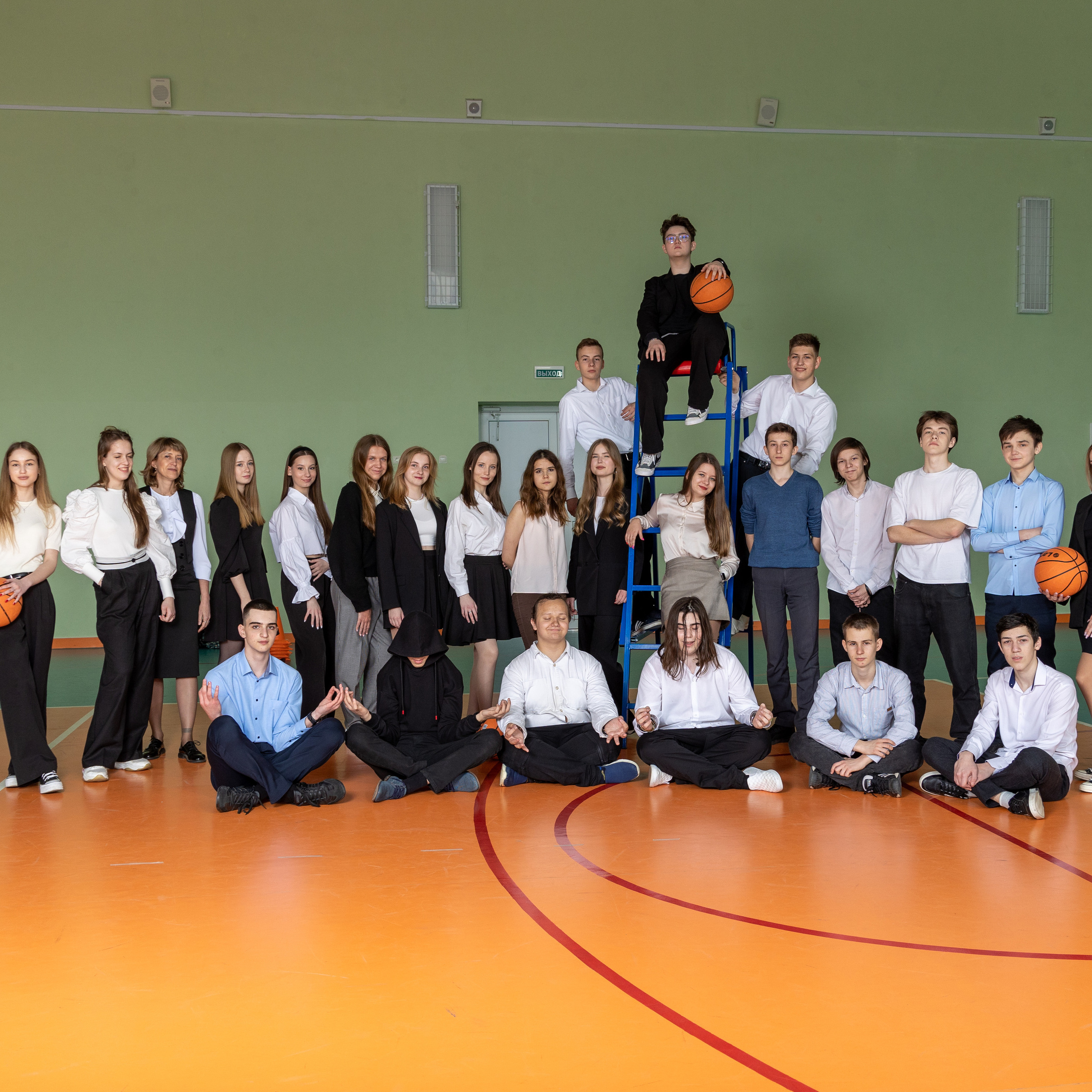 Варианты дизайна 9-11 класс. Школьный фотограф Саратов Золотарь Ольга